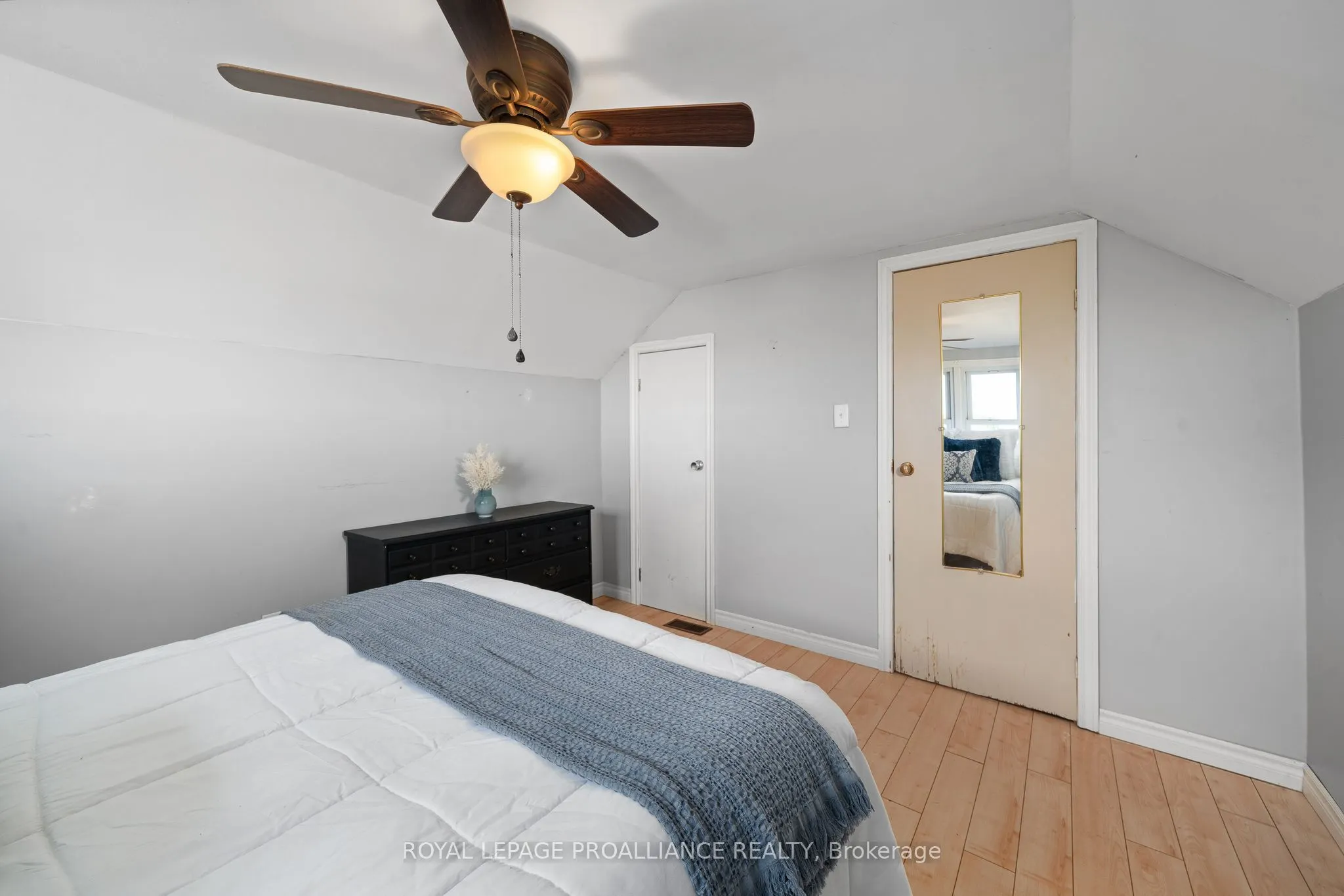 1067 AIRPORT Parkway