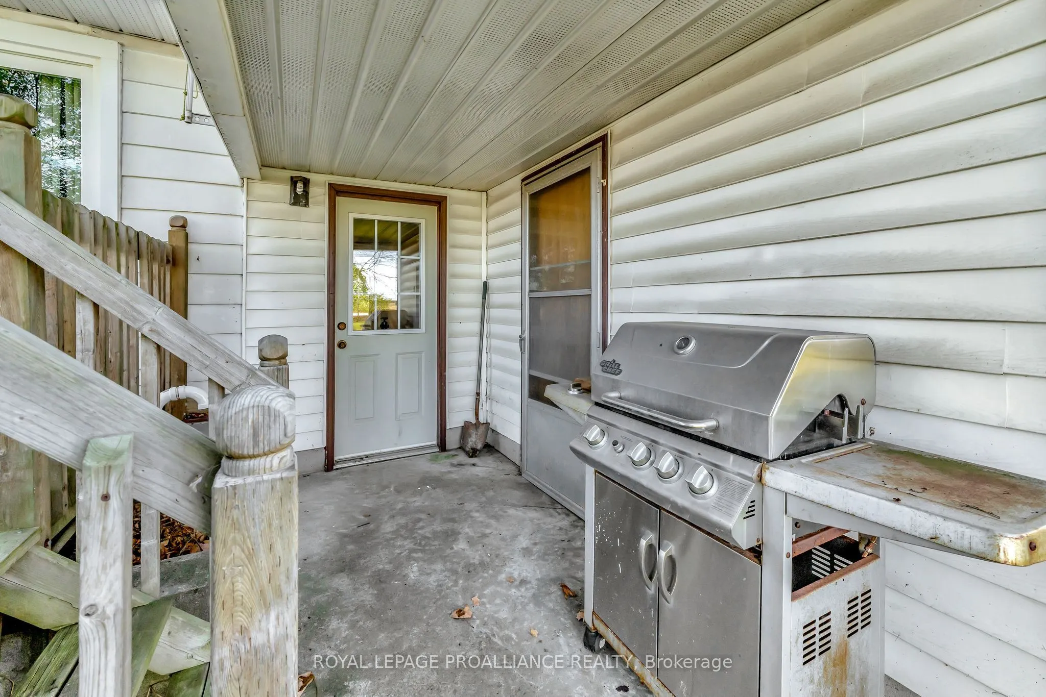 1067 AIRPORT Parkway
