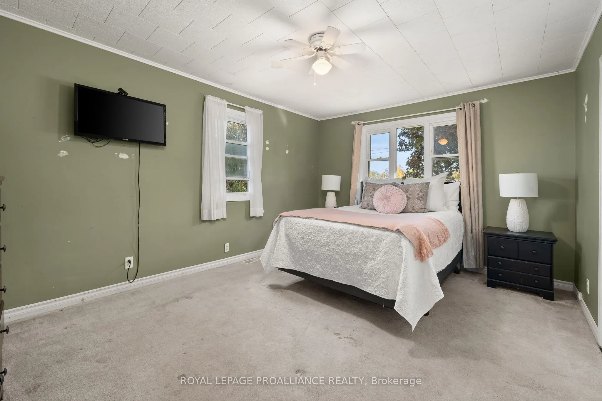 1067 AIRPORT Parkway