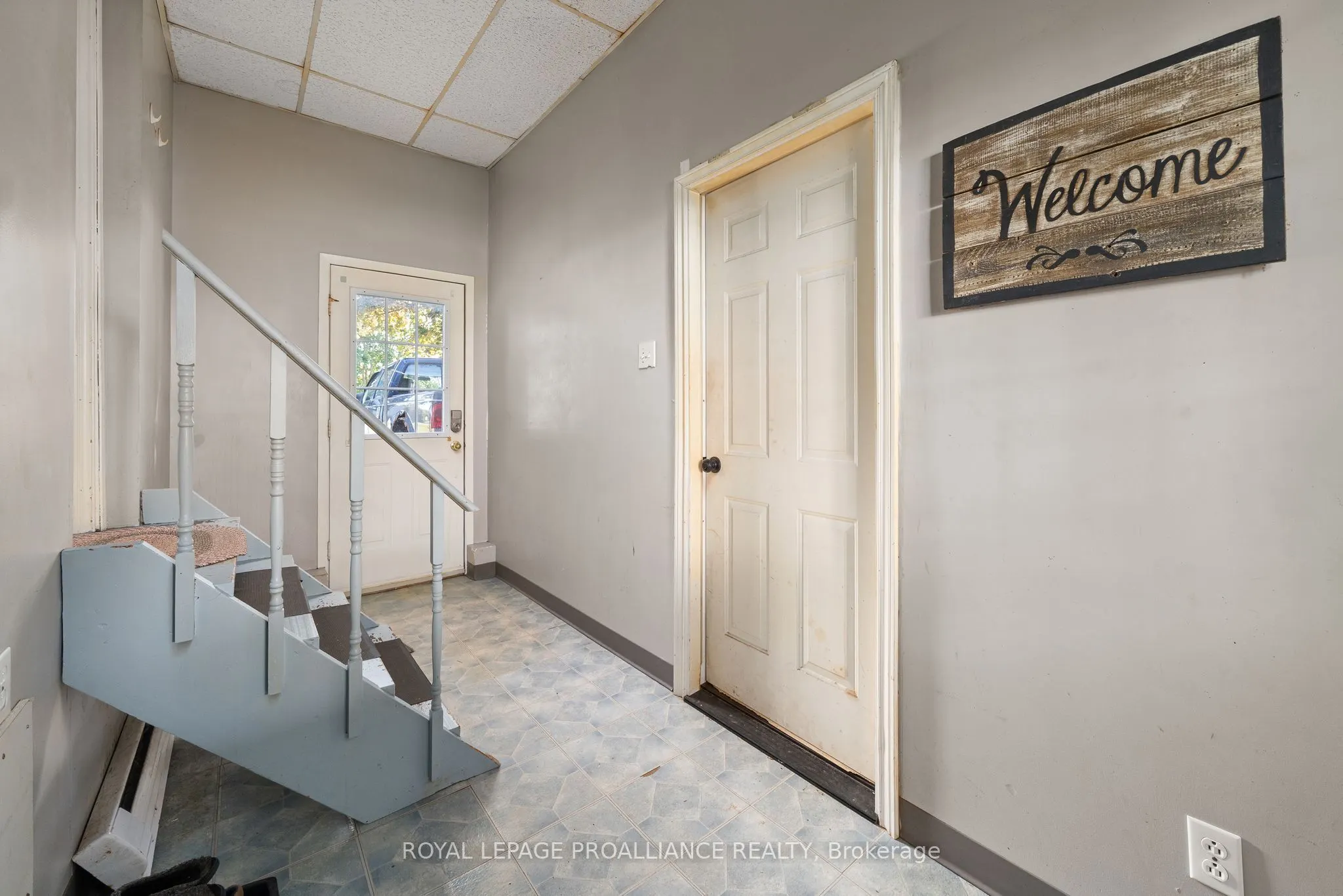 1067 AIRPORT Parkway
