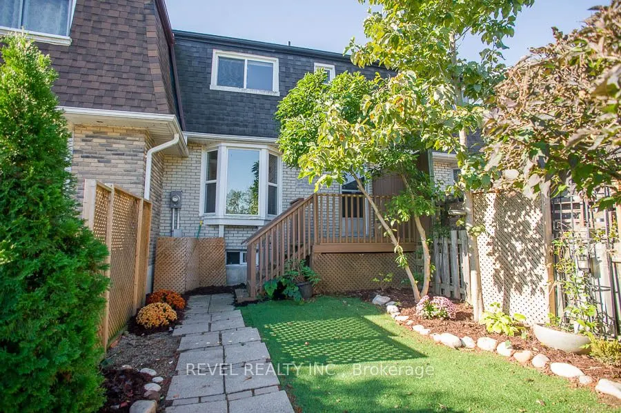 24 Coachwood Road, #5