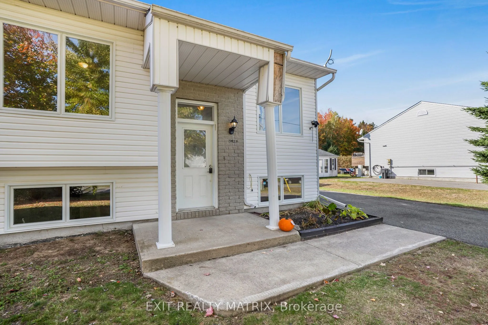 542 Devista Boulevard