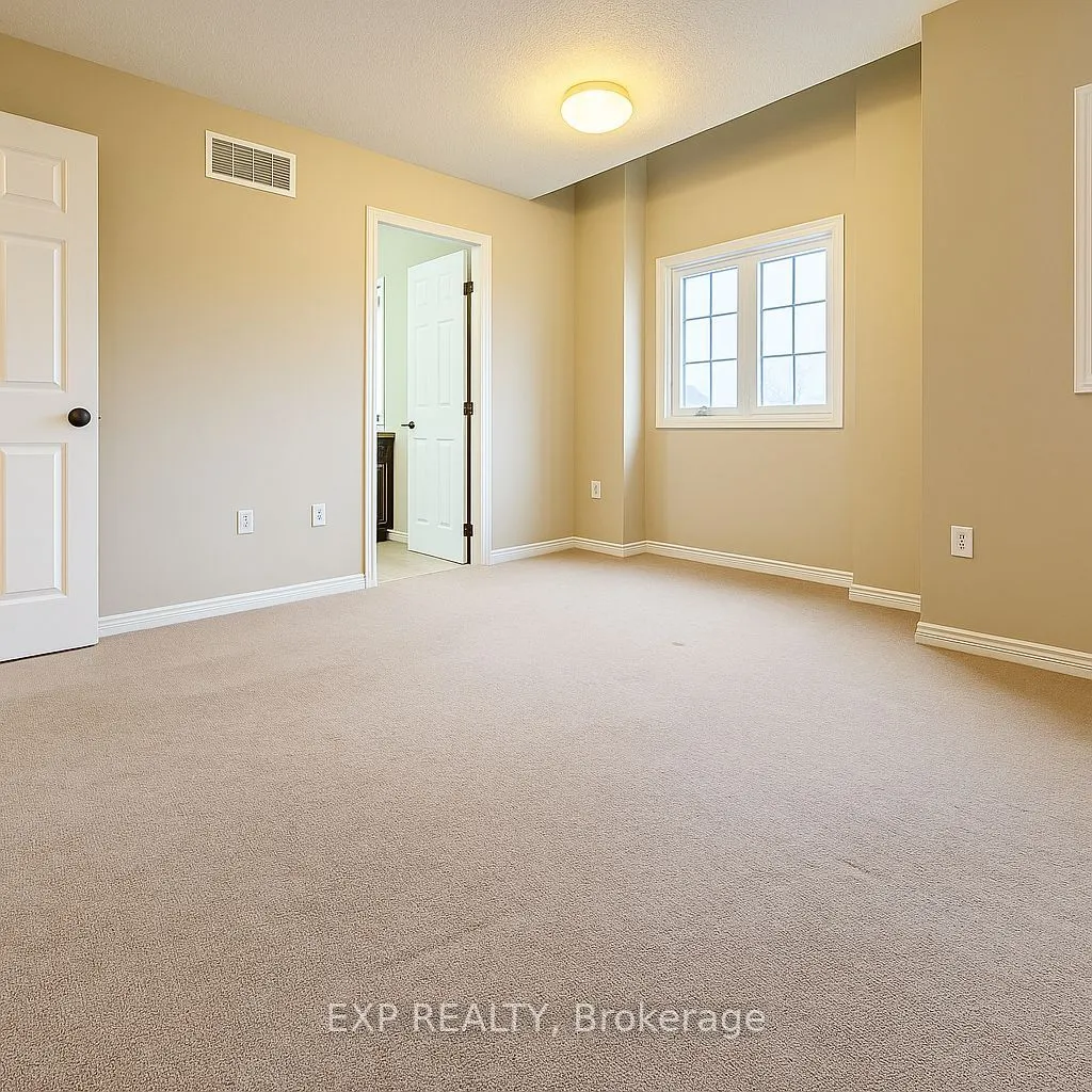 6 Upper Mercer Street E, #B6