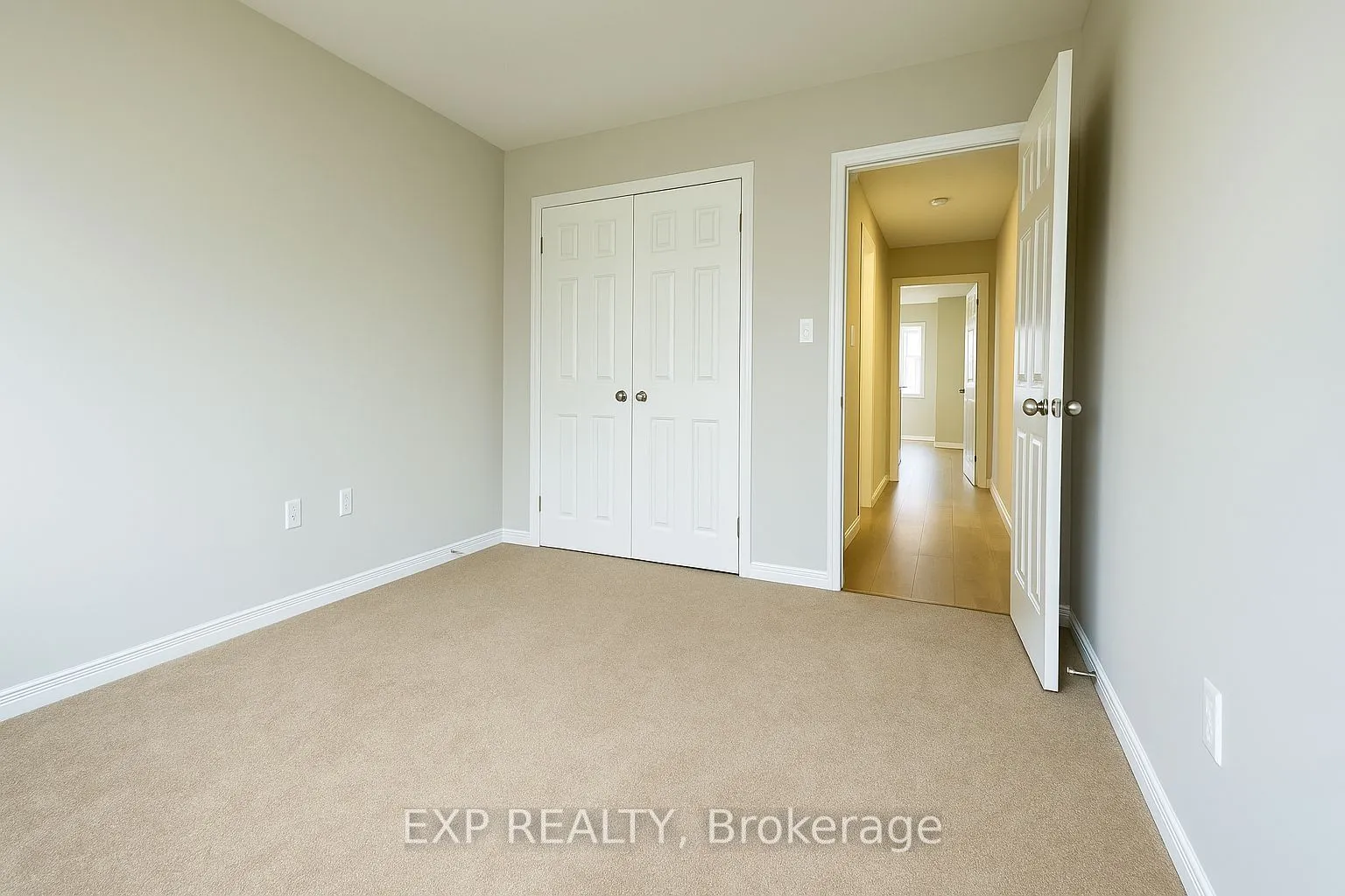 6 Upper Mercer Street E, #B6