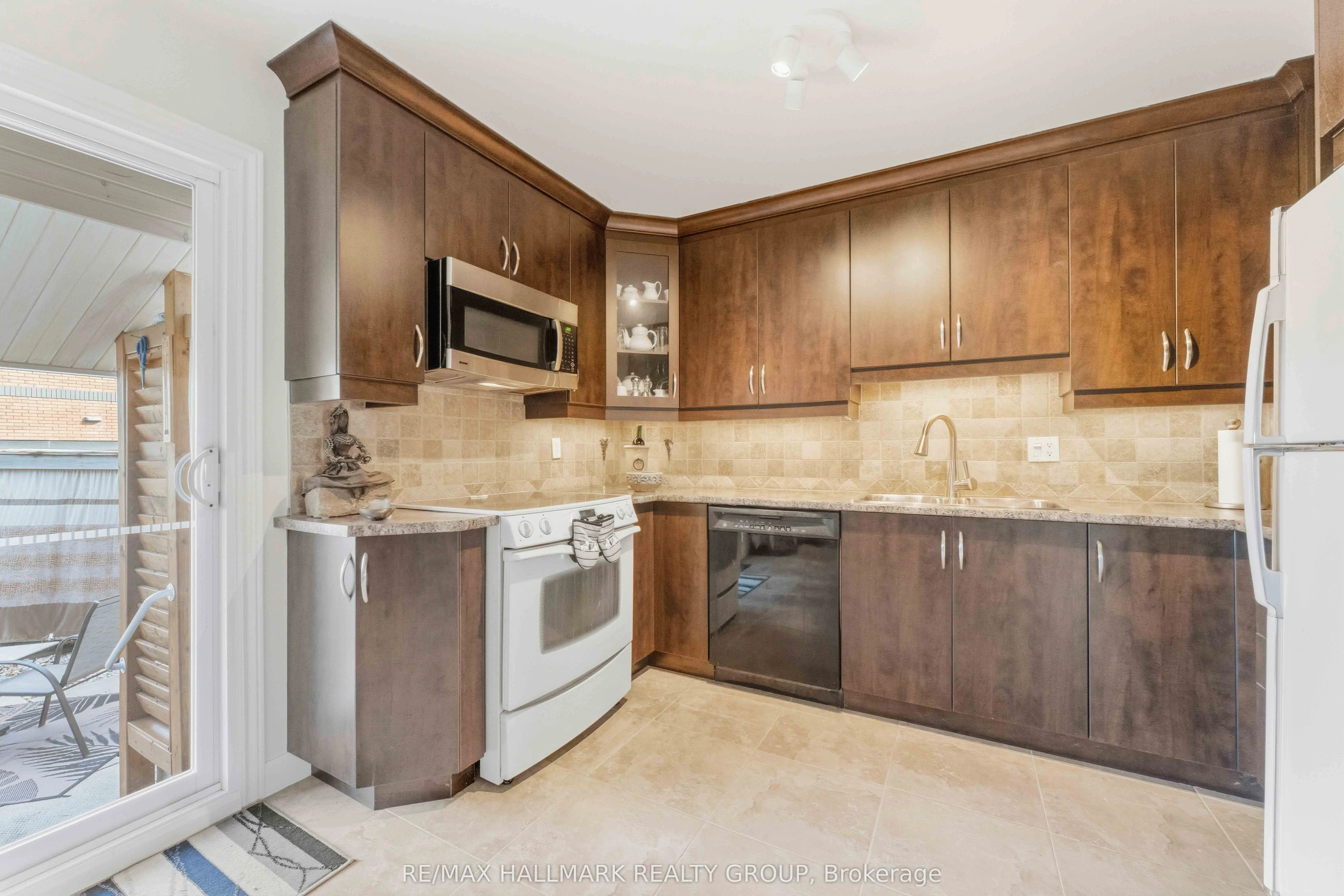 941 Cookshire Crescent, #32