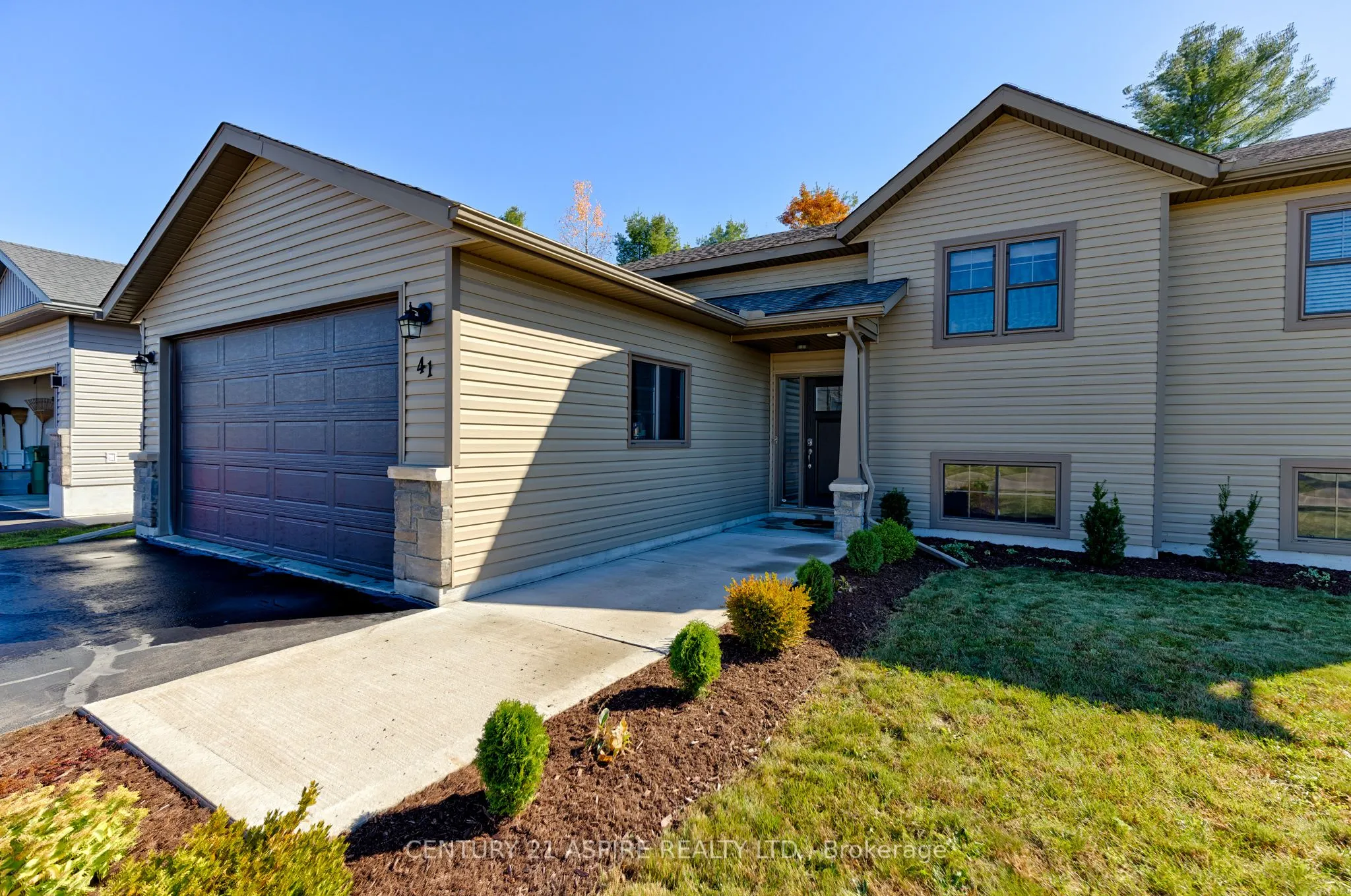 41 Dustin Drive