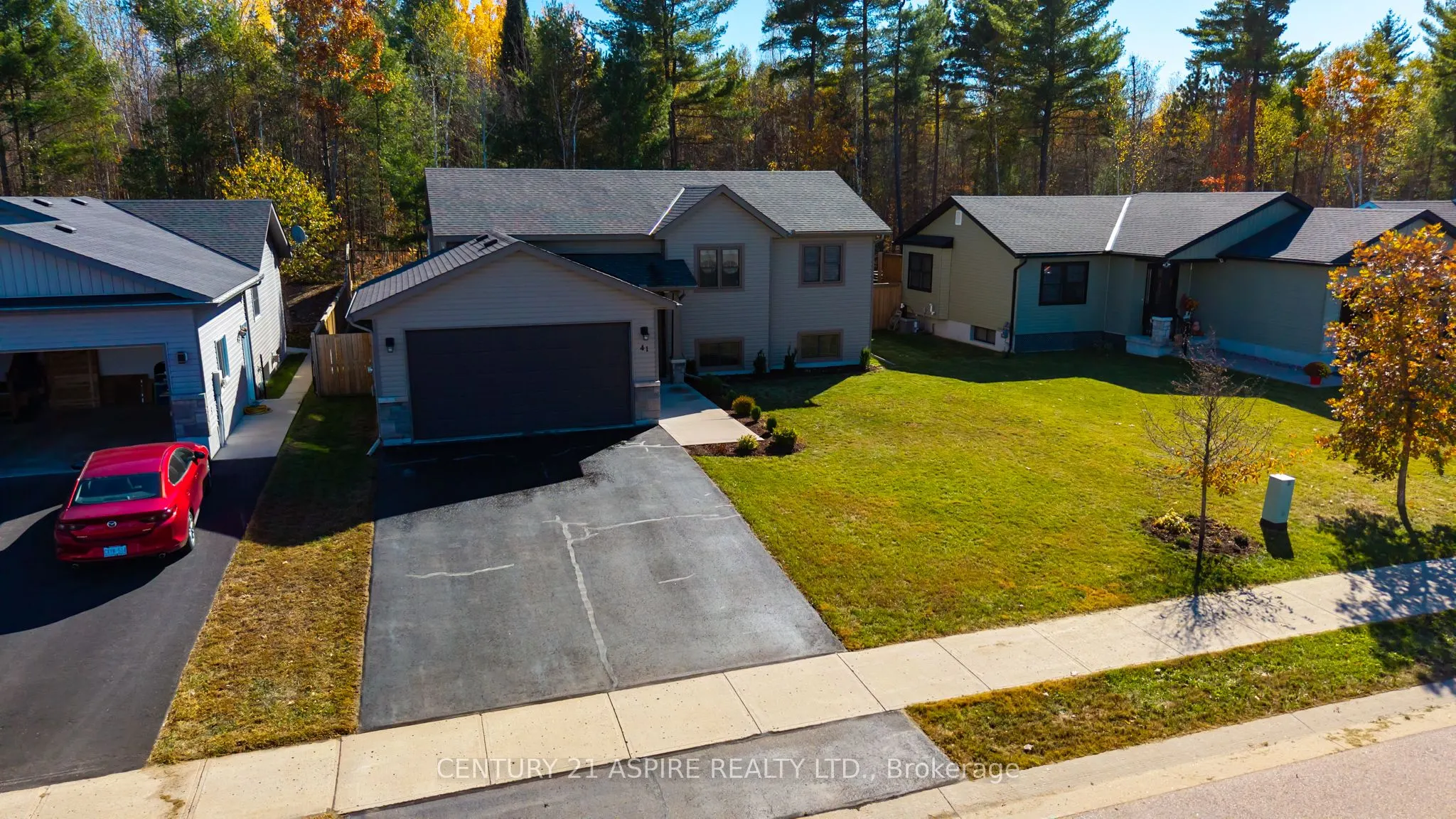 41 Dustin Drive