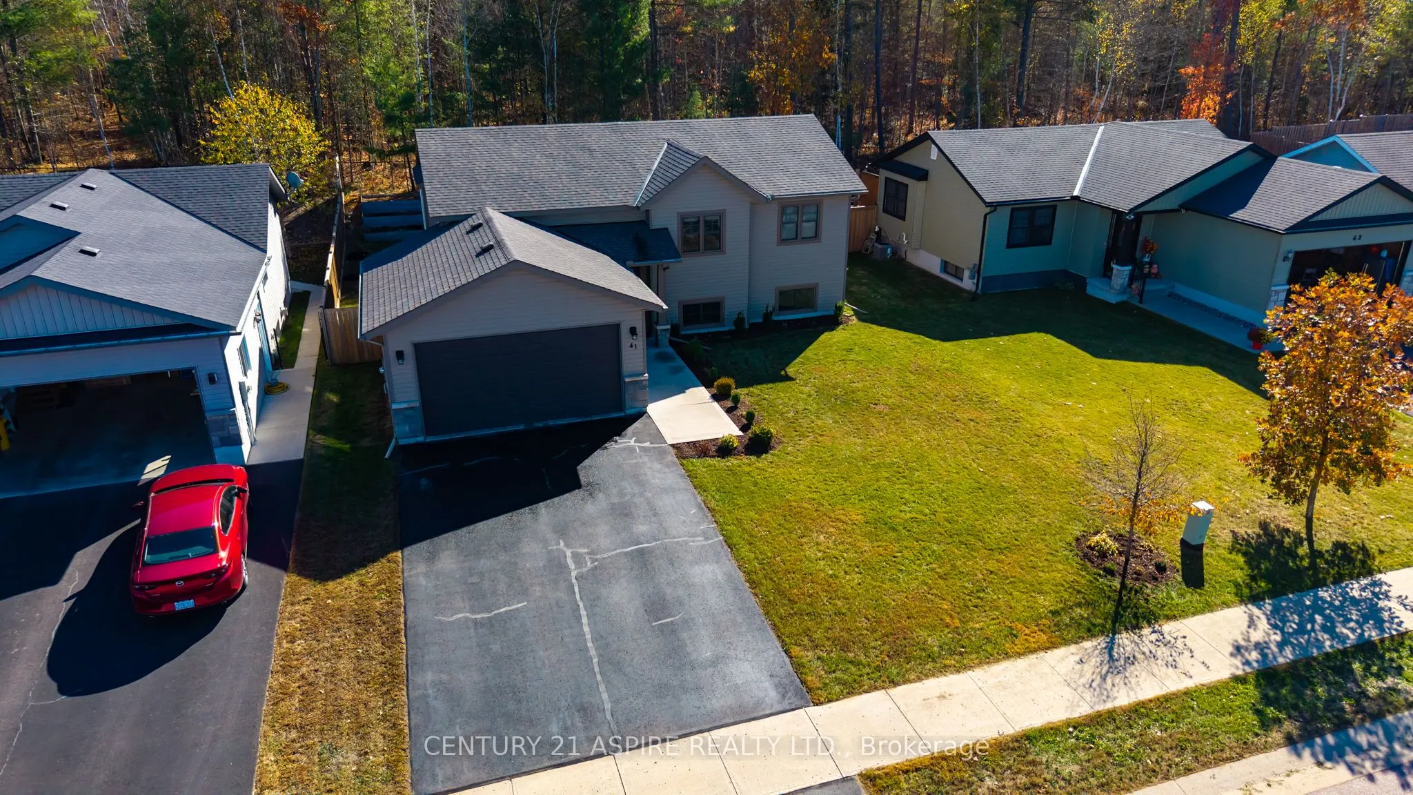 41 Dustin Drive