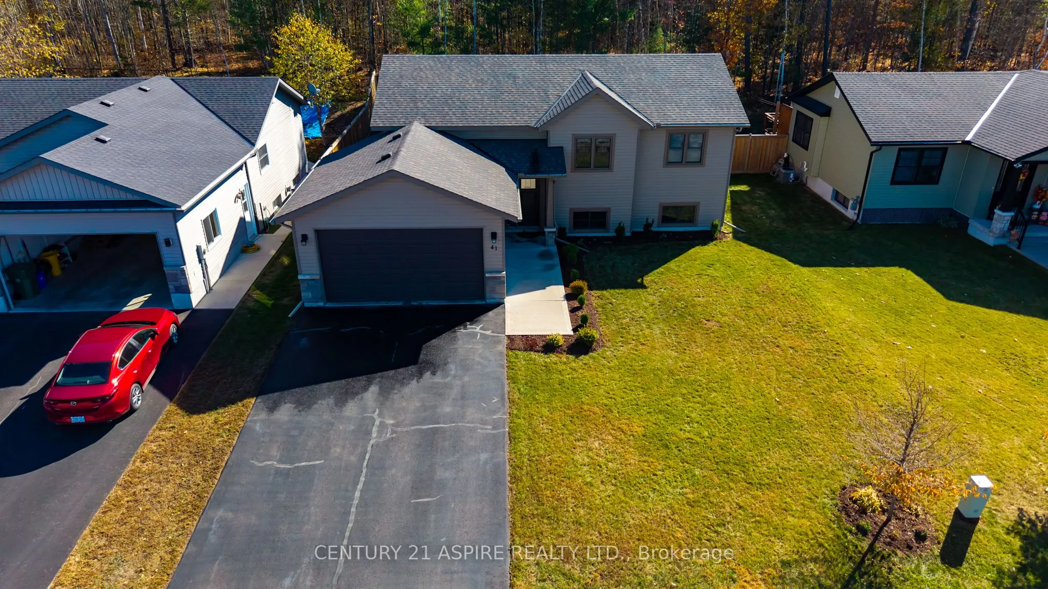 41 Dustin Drive