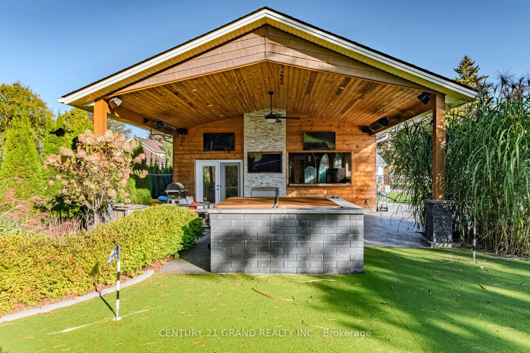 233 Oakland Road
