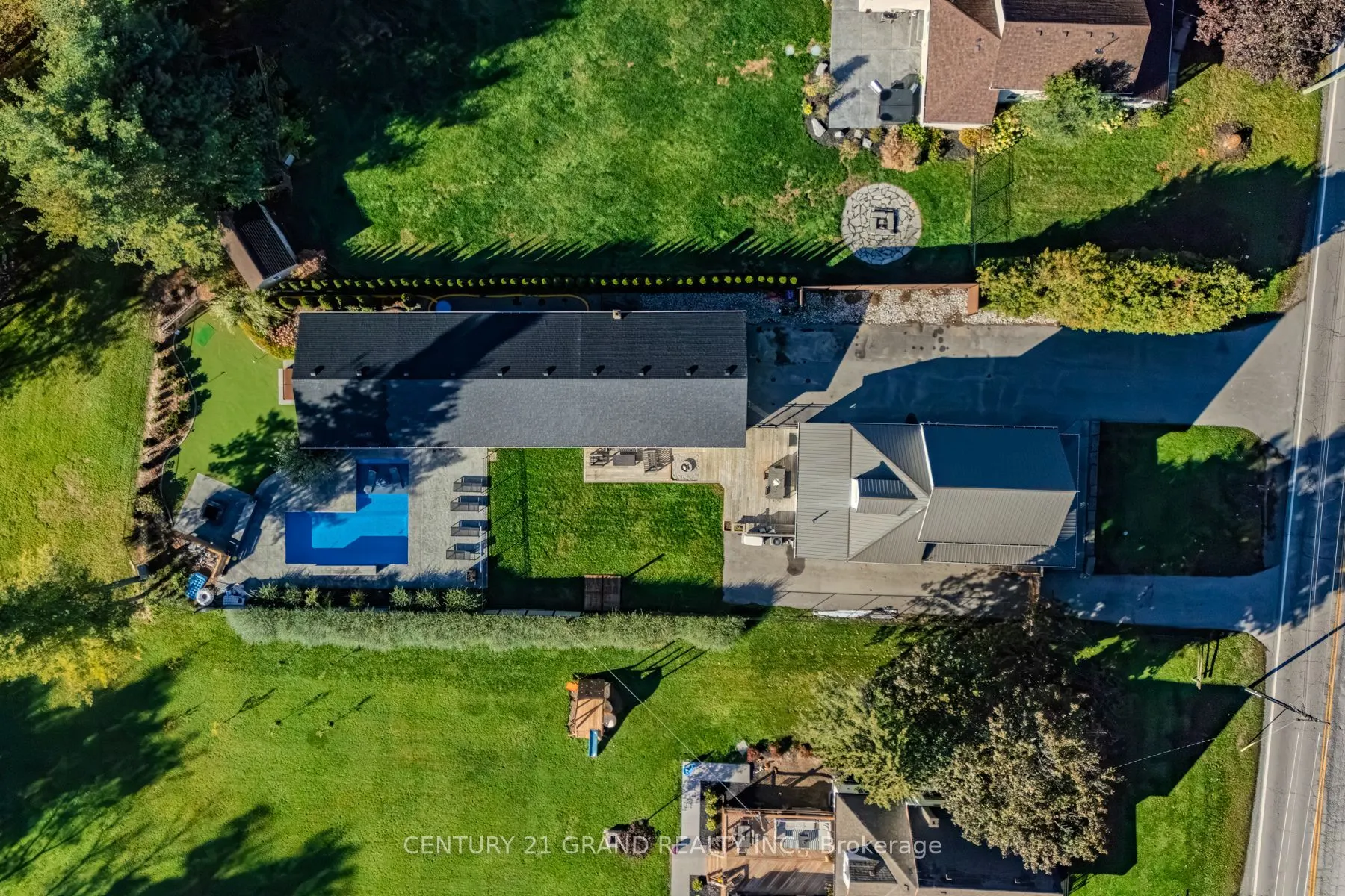 233 Oakland Road