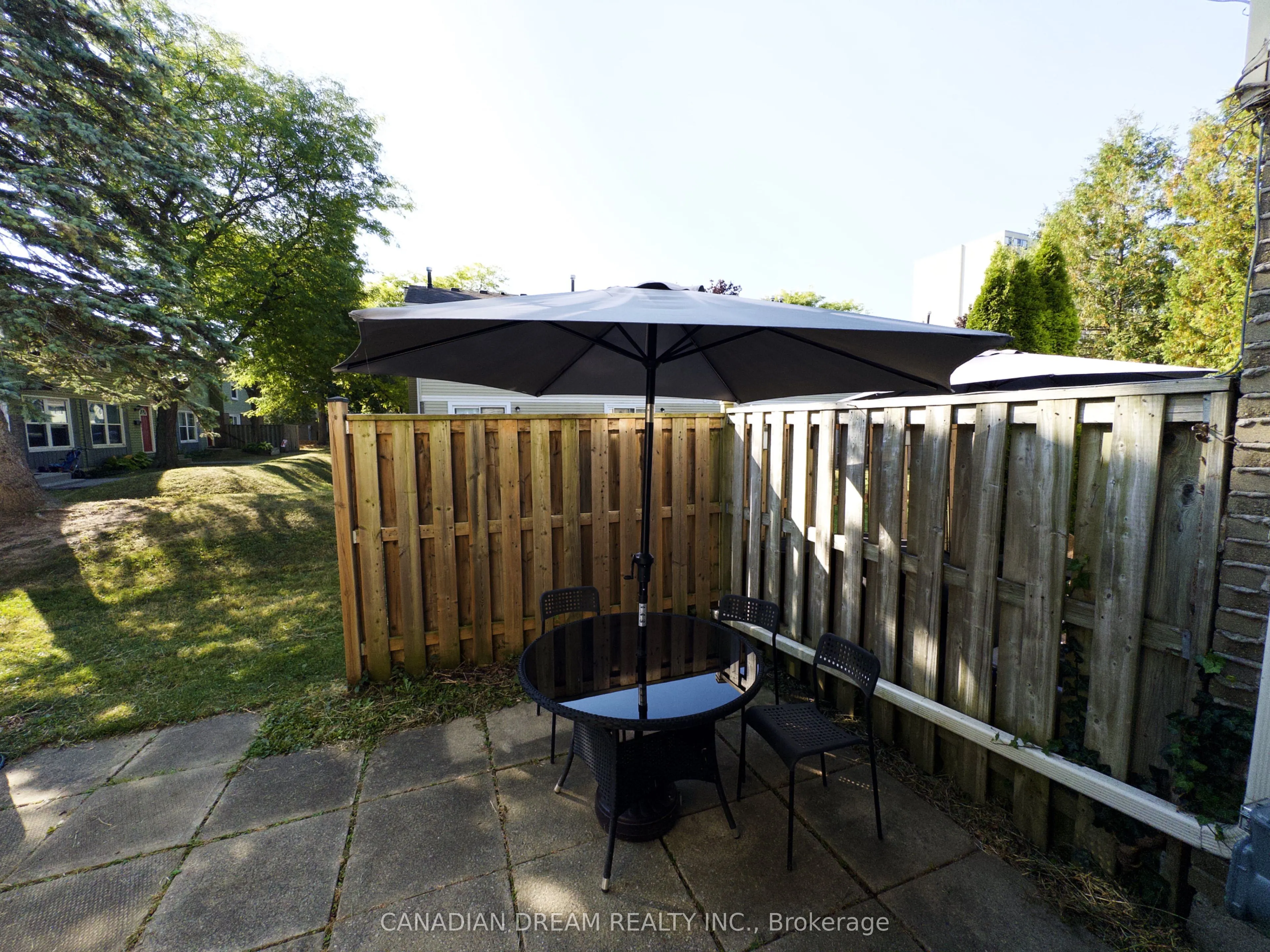 70 Fiddlers Green Road, #82