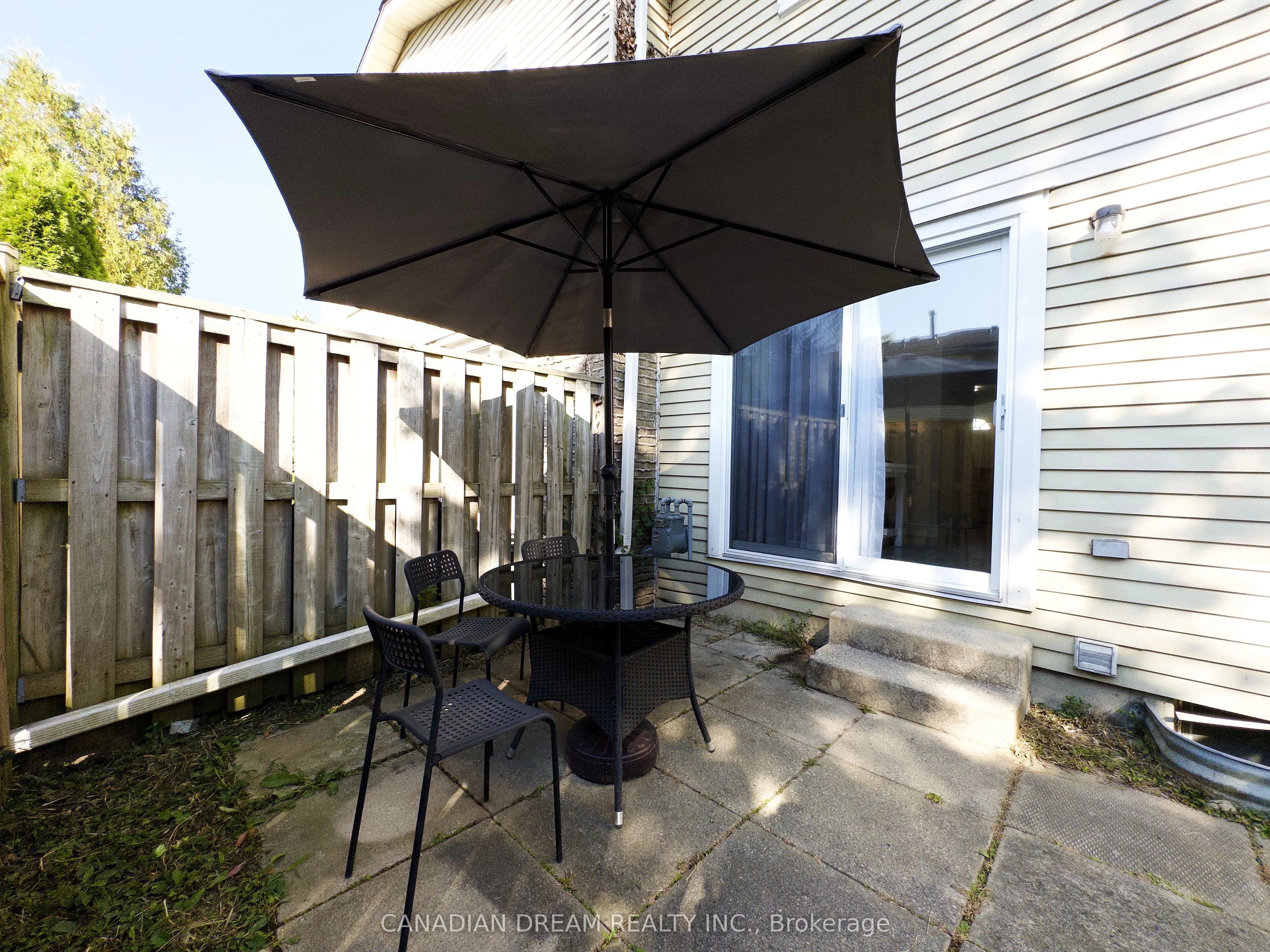 70 Fiddlers Green Road, #82