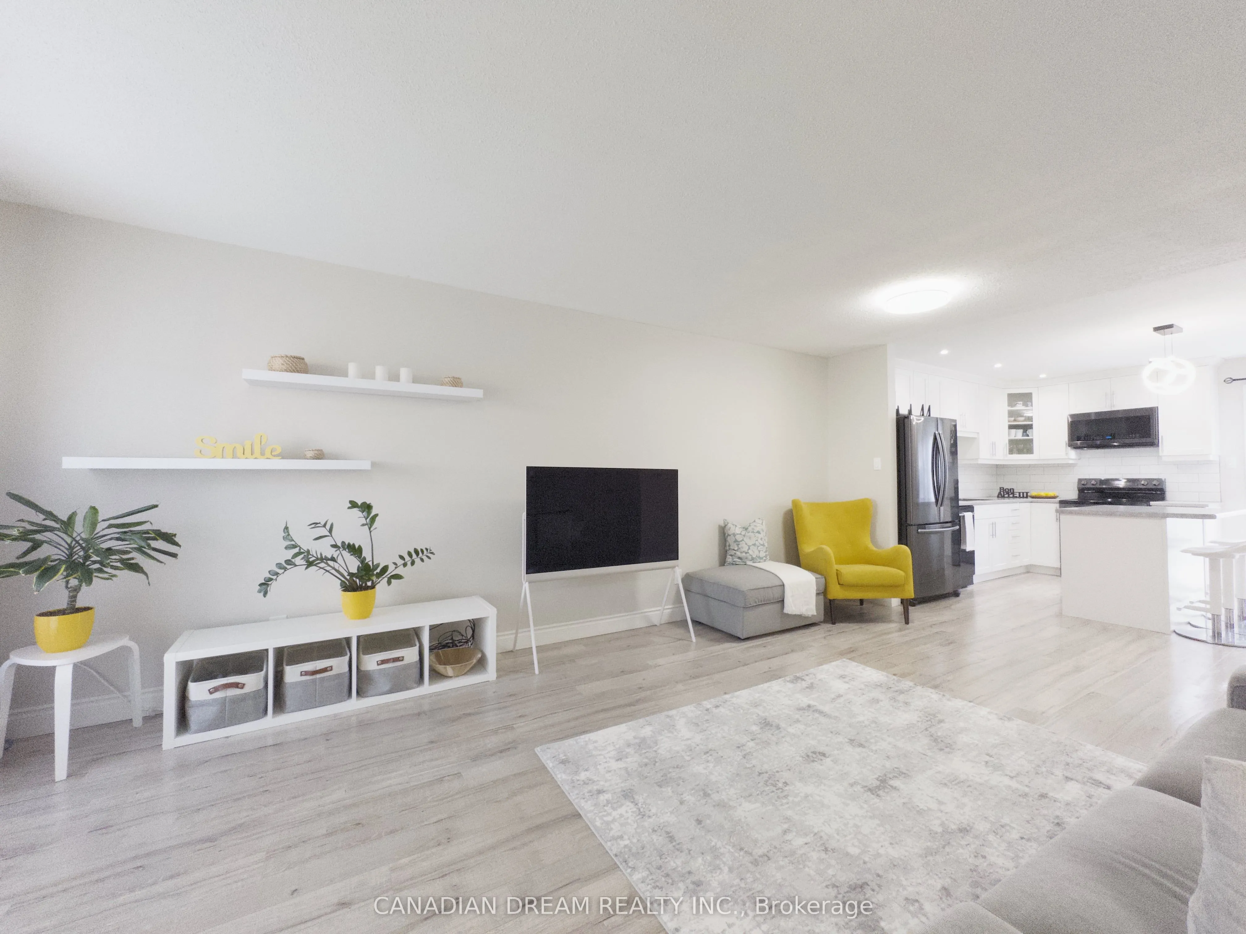 70 Fiddlers Green Road, #82