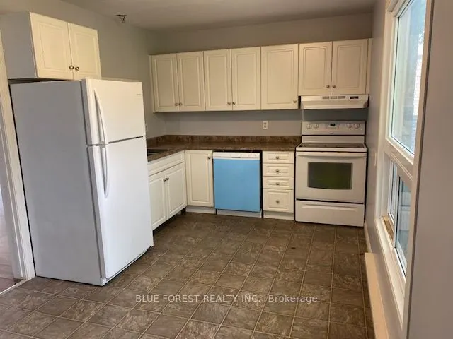 253 Taylor Street, #17