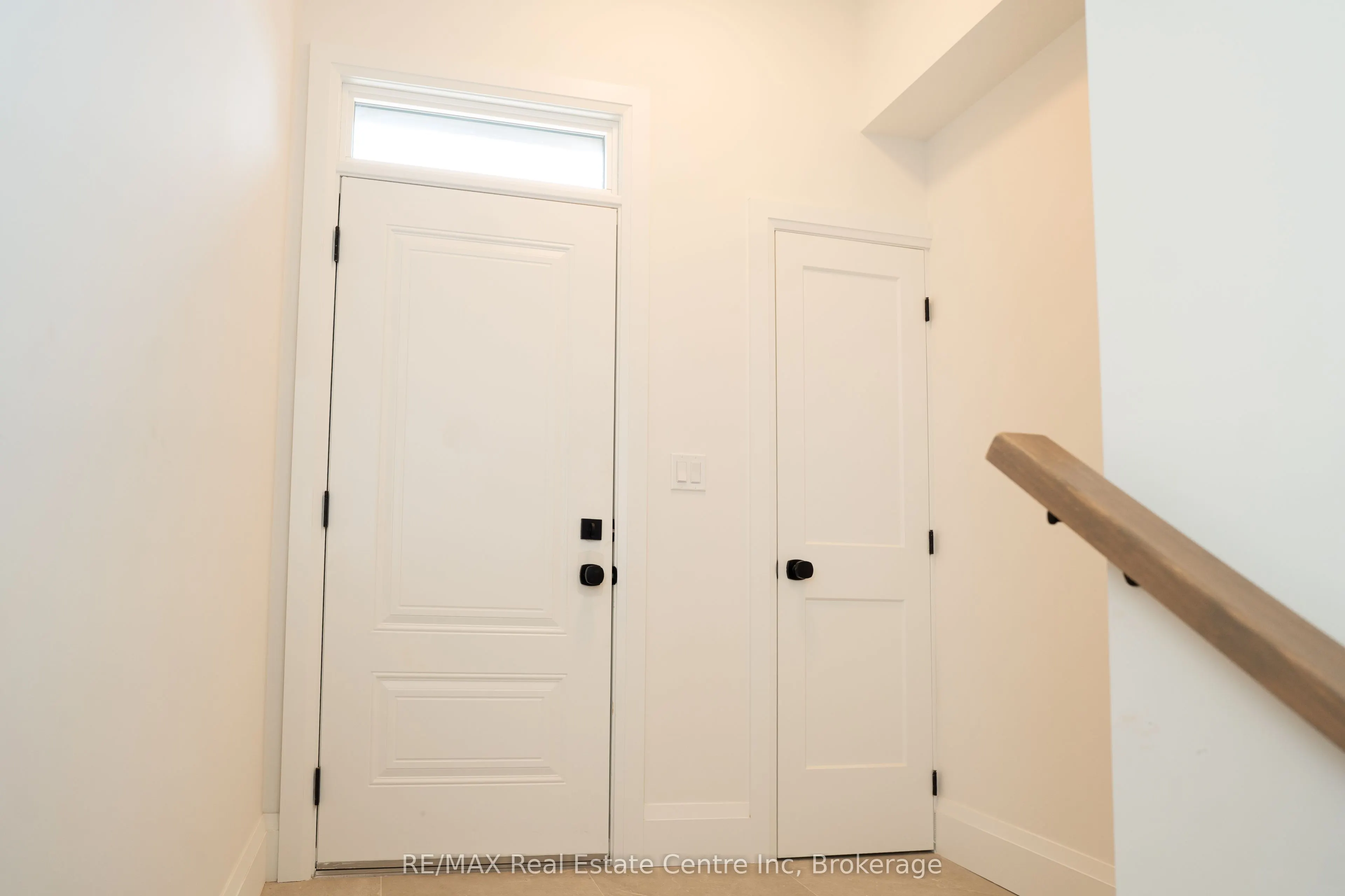 22 Neeve Street, #Lower