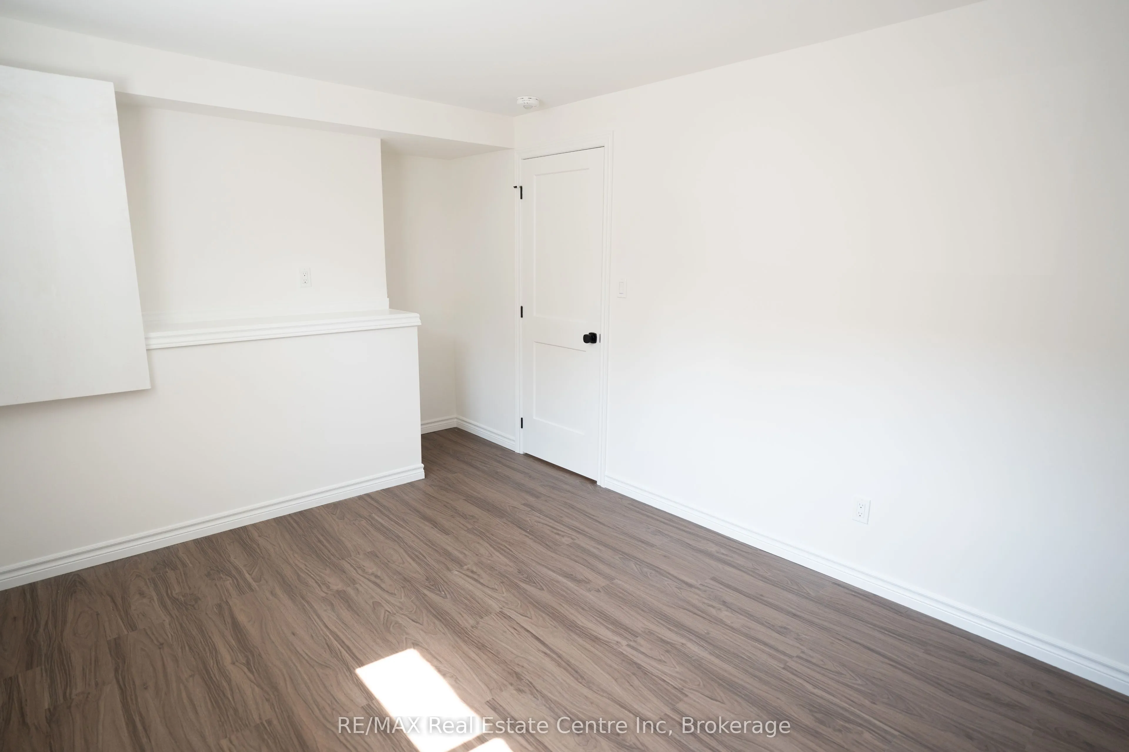22 Neeve Street, #Lower