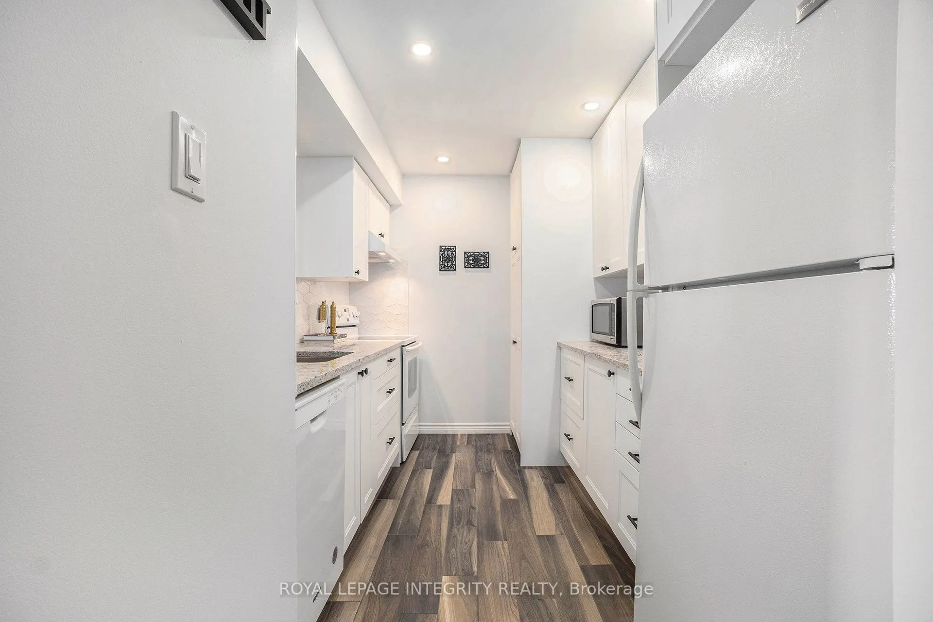 270 Lorry Greenberg Drive S, #210
