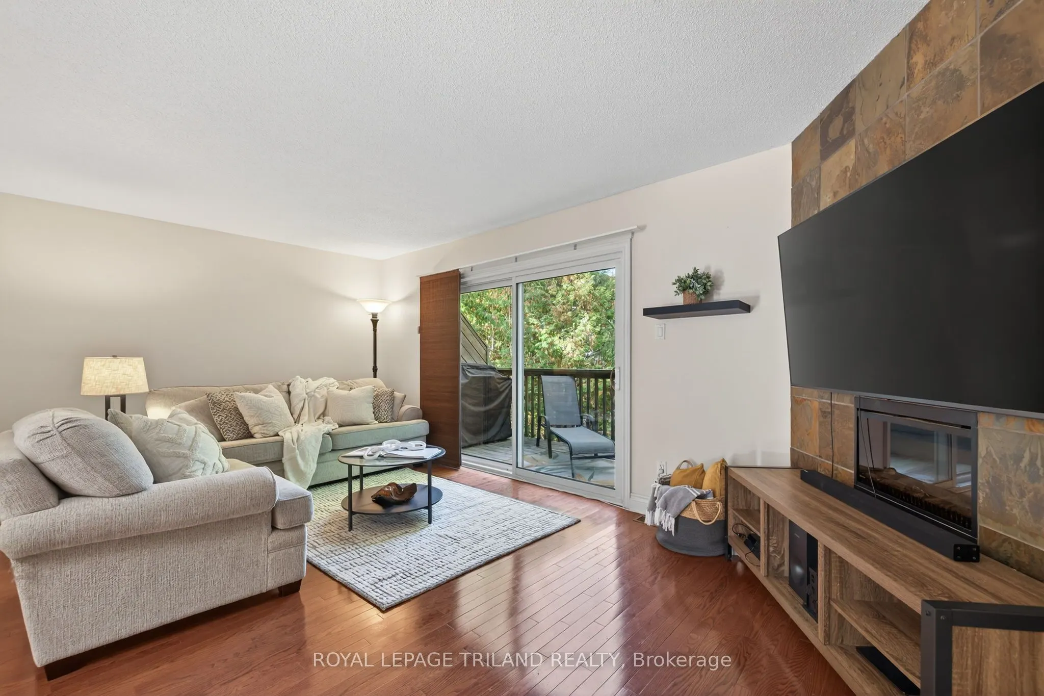 1399 Commissioners Road W, #22