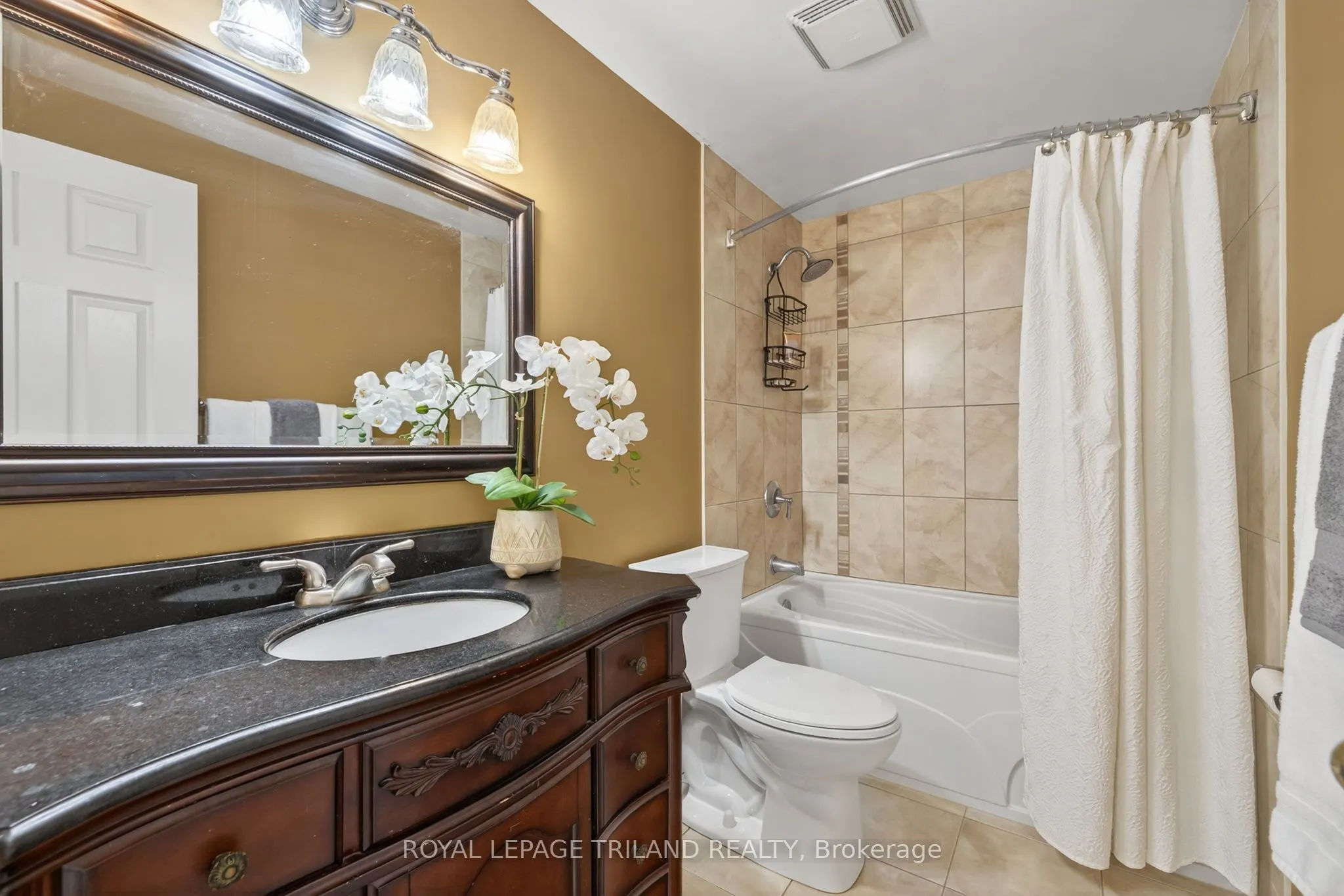 1399 Commissioners Road W, #22