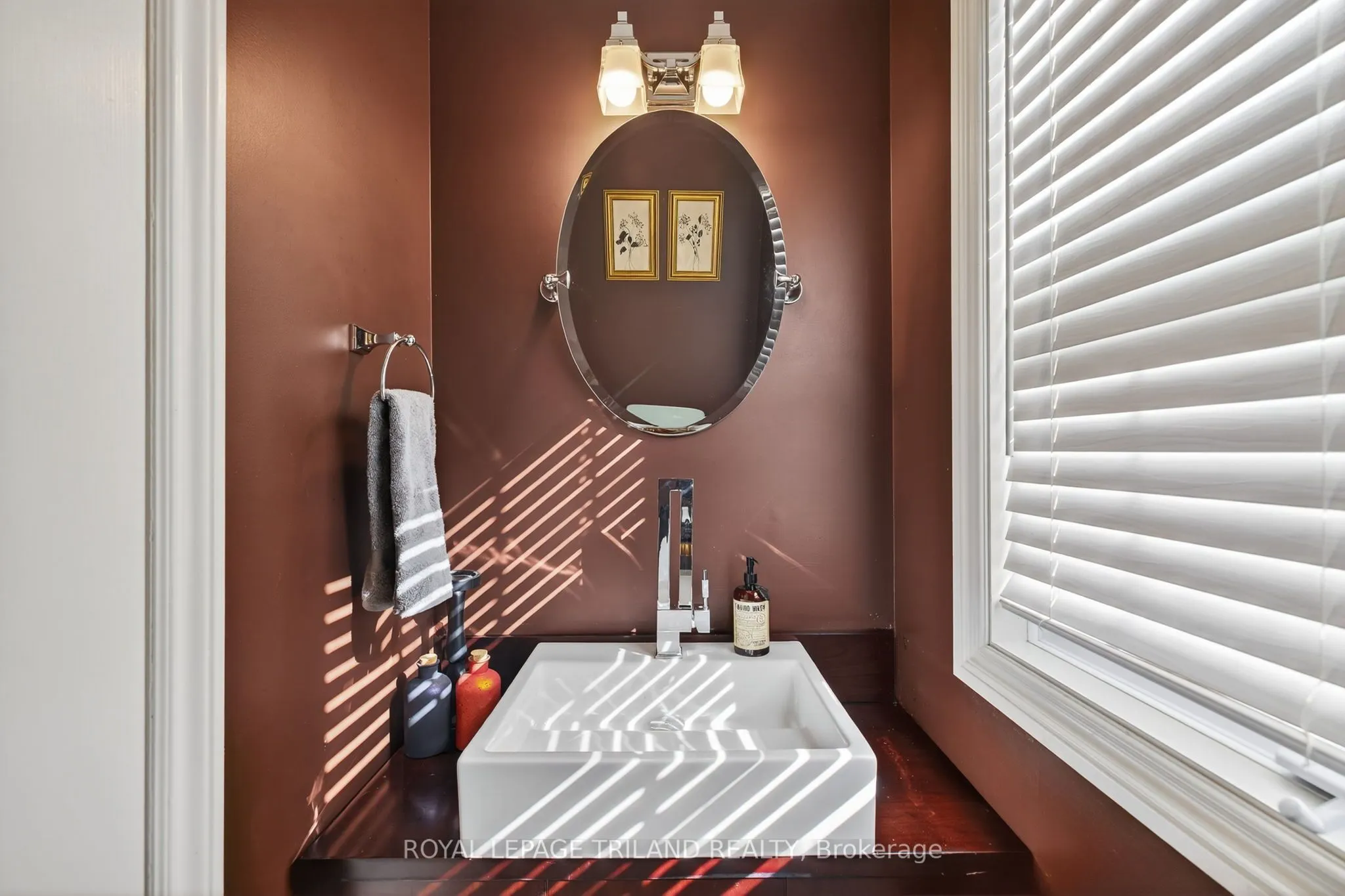 1399 Commissioners Road W, #22