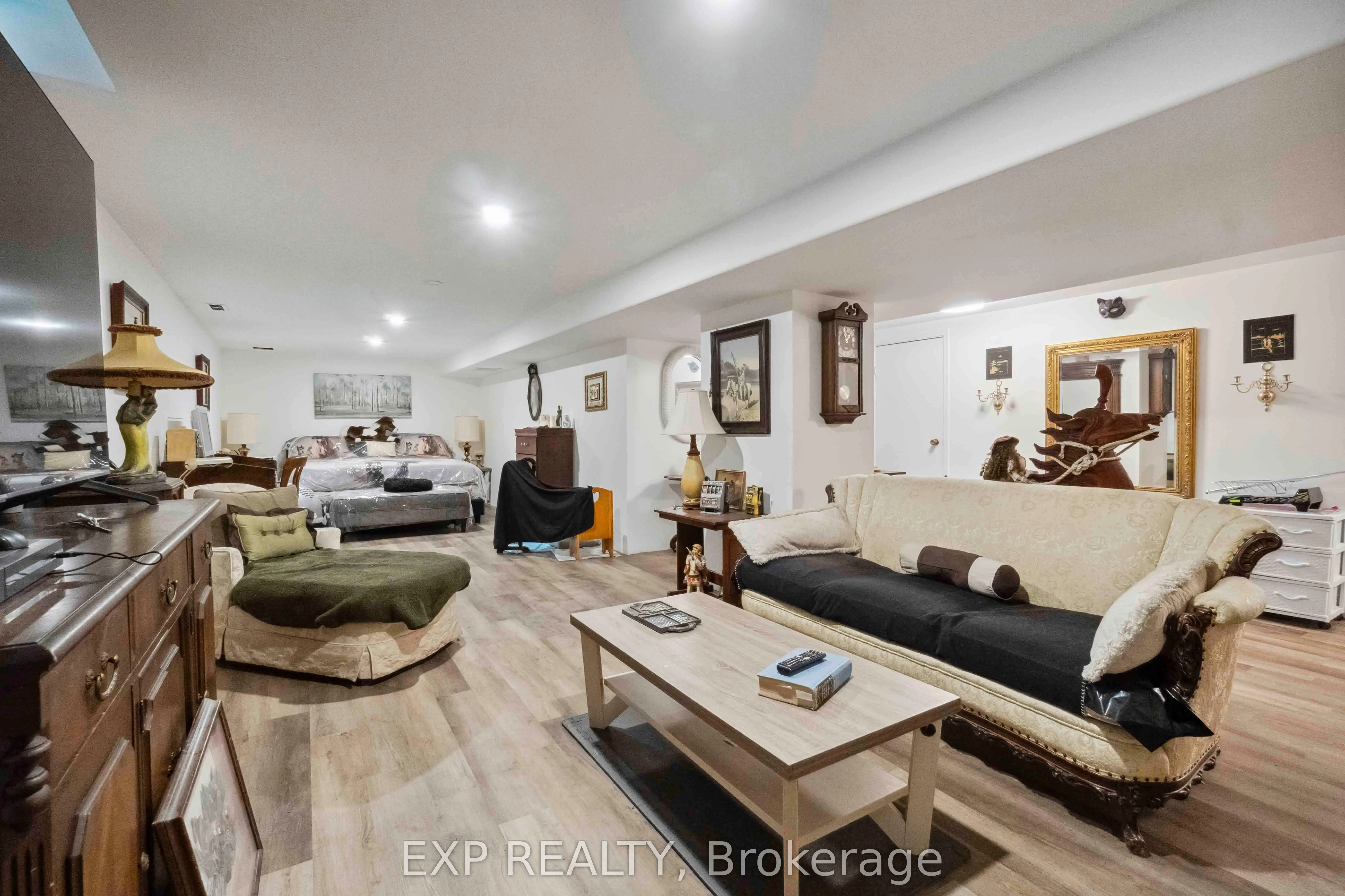 2092 Legrand Crescent