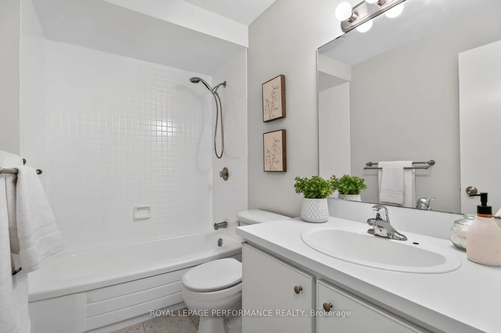 176 Woodfield Drive, #118