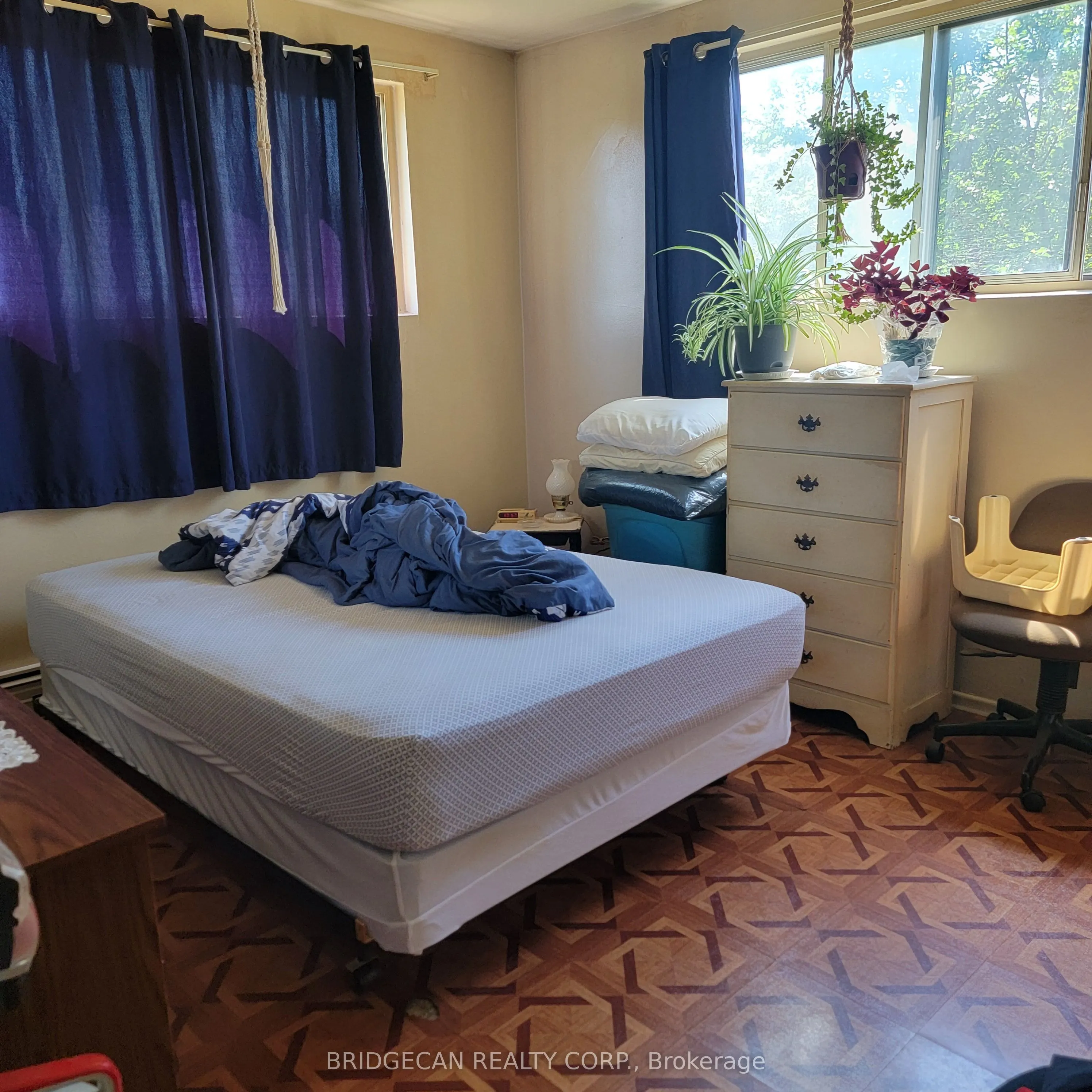 1830 Dumont Street, #202