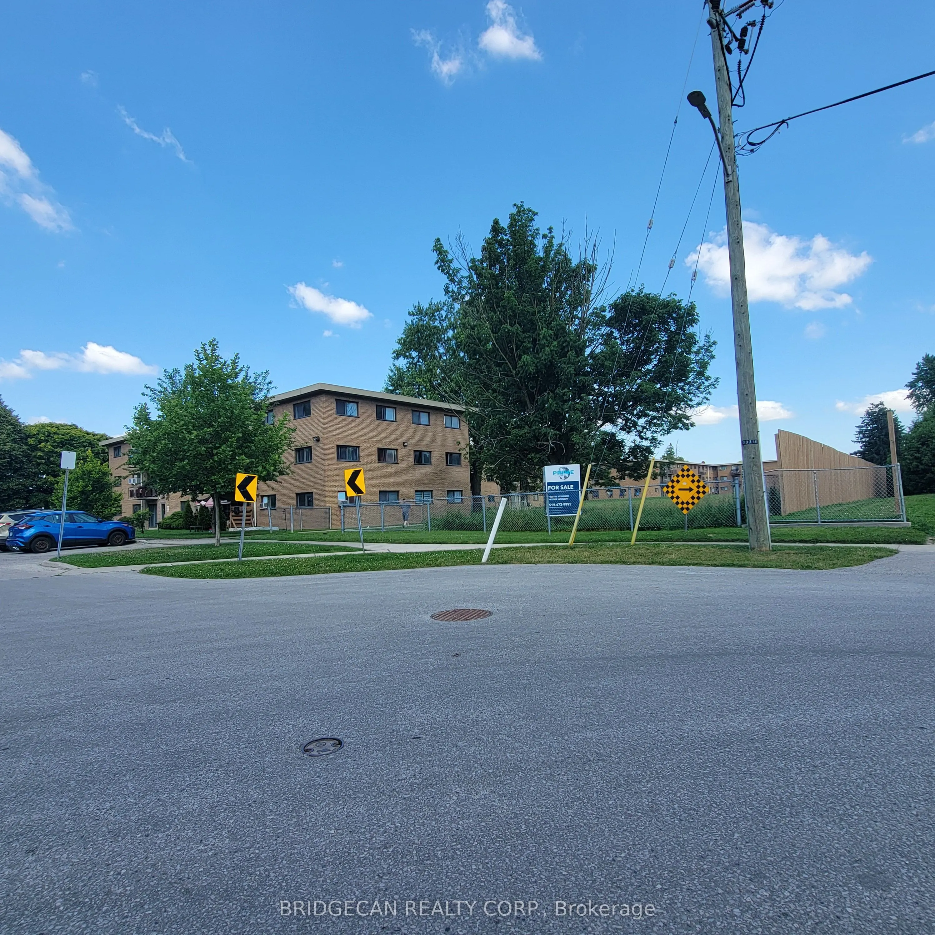 1830 Dumont Street, #202
