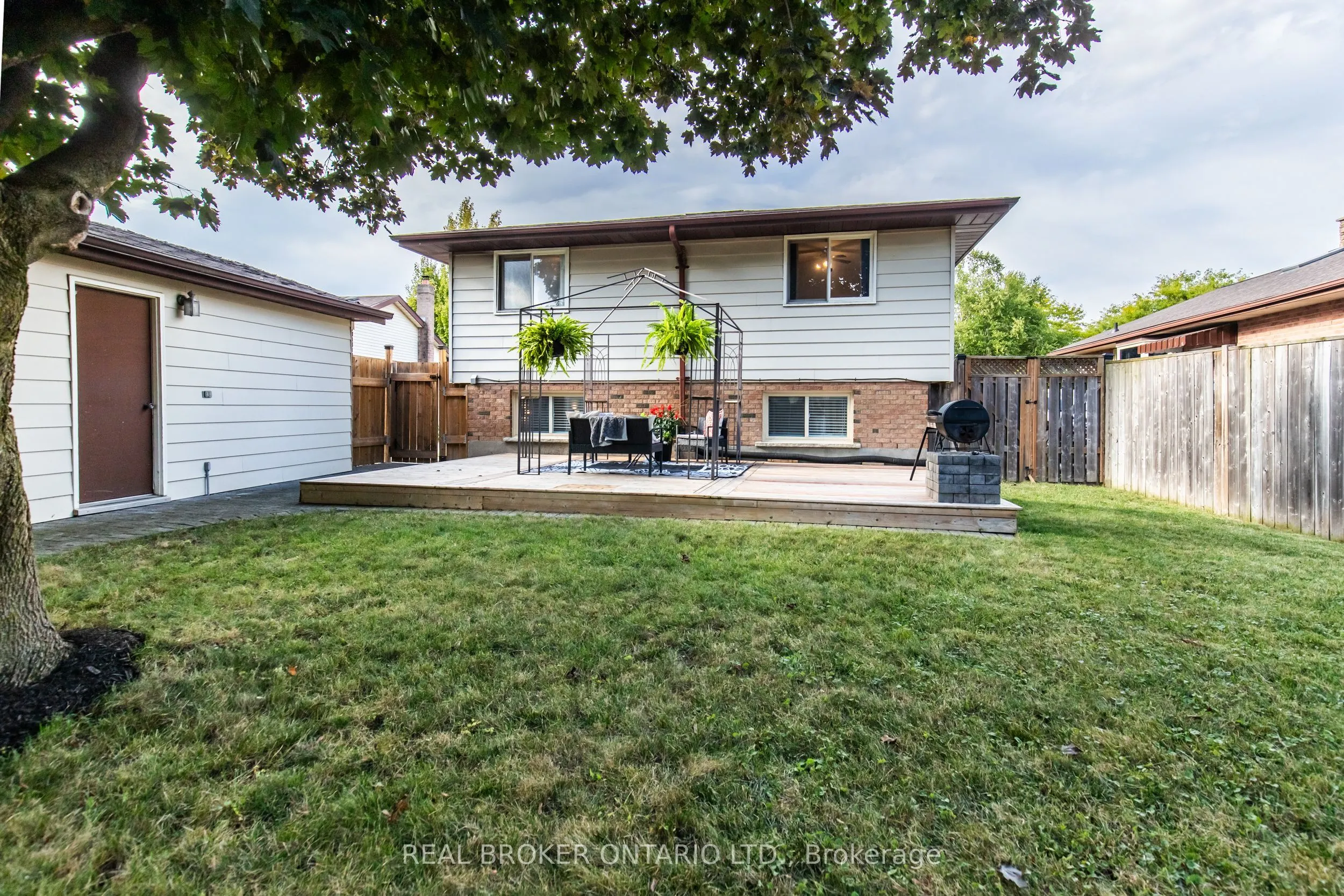 1134 Mohawk Street