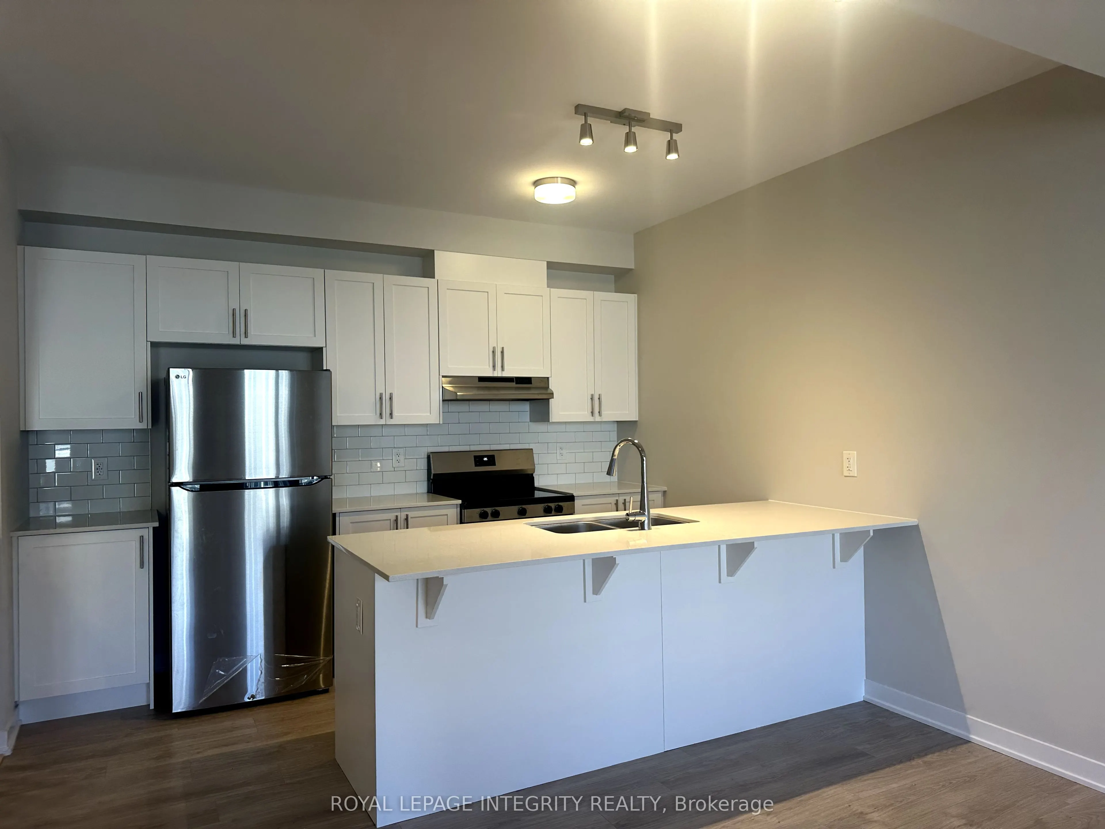 118 Ryan Reynolds Way