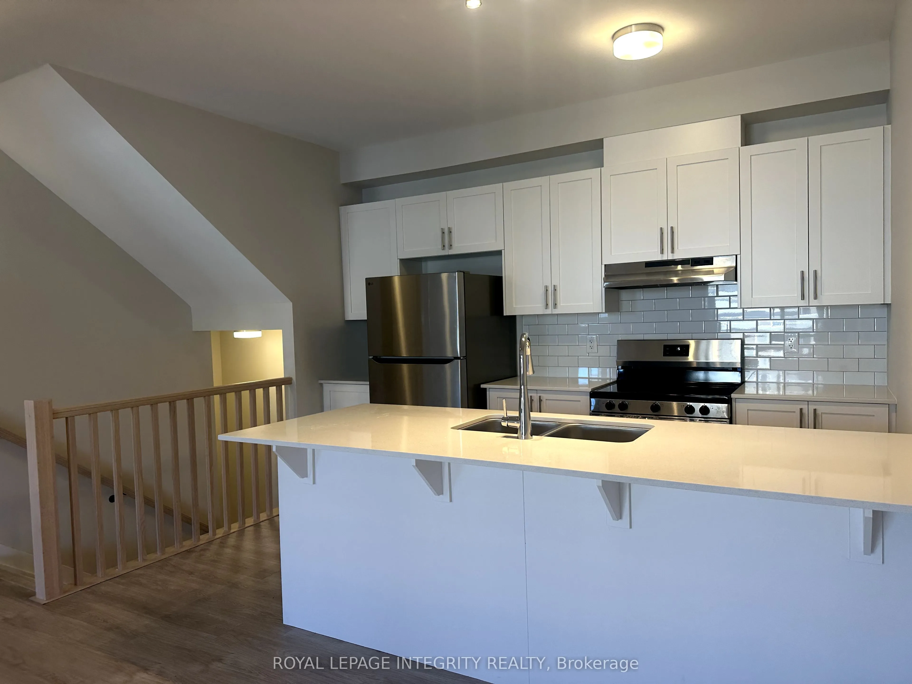 118 Ryan Reynolds Way