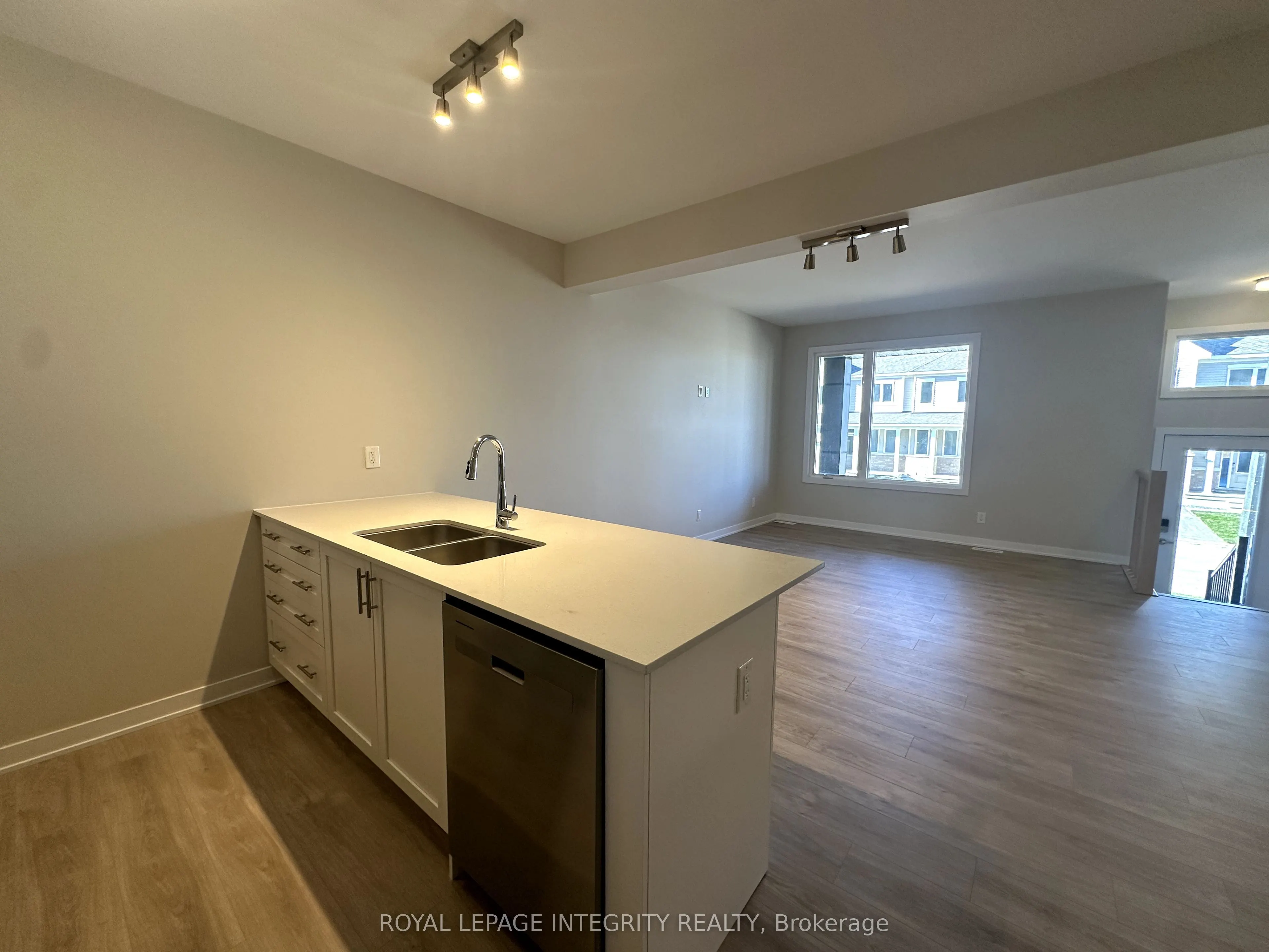 118 Ryan Reynolds Way
