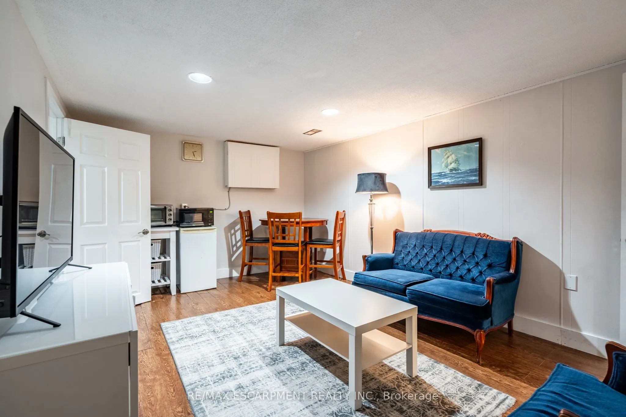 120 Chilton Drive