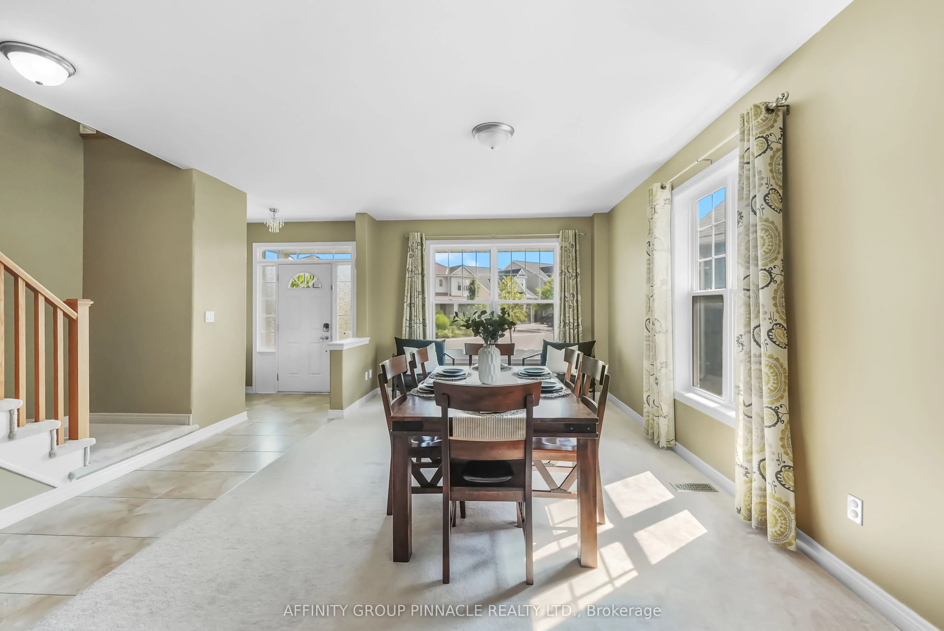7 Brackendale Trail