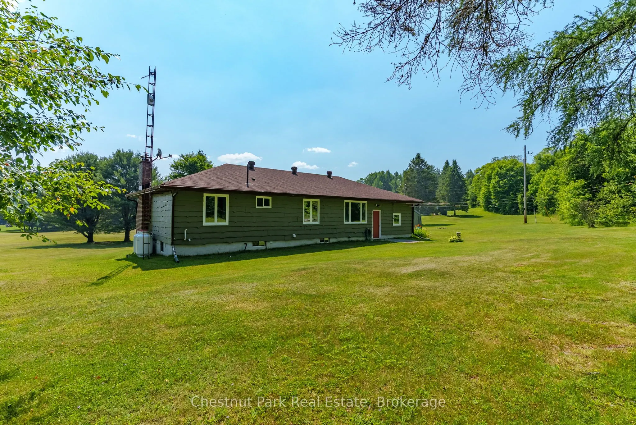 272 Centre Road