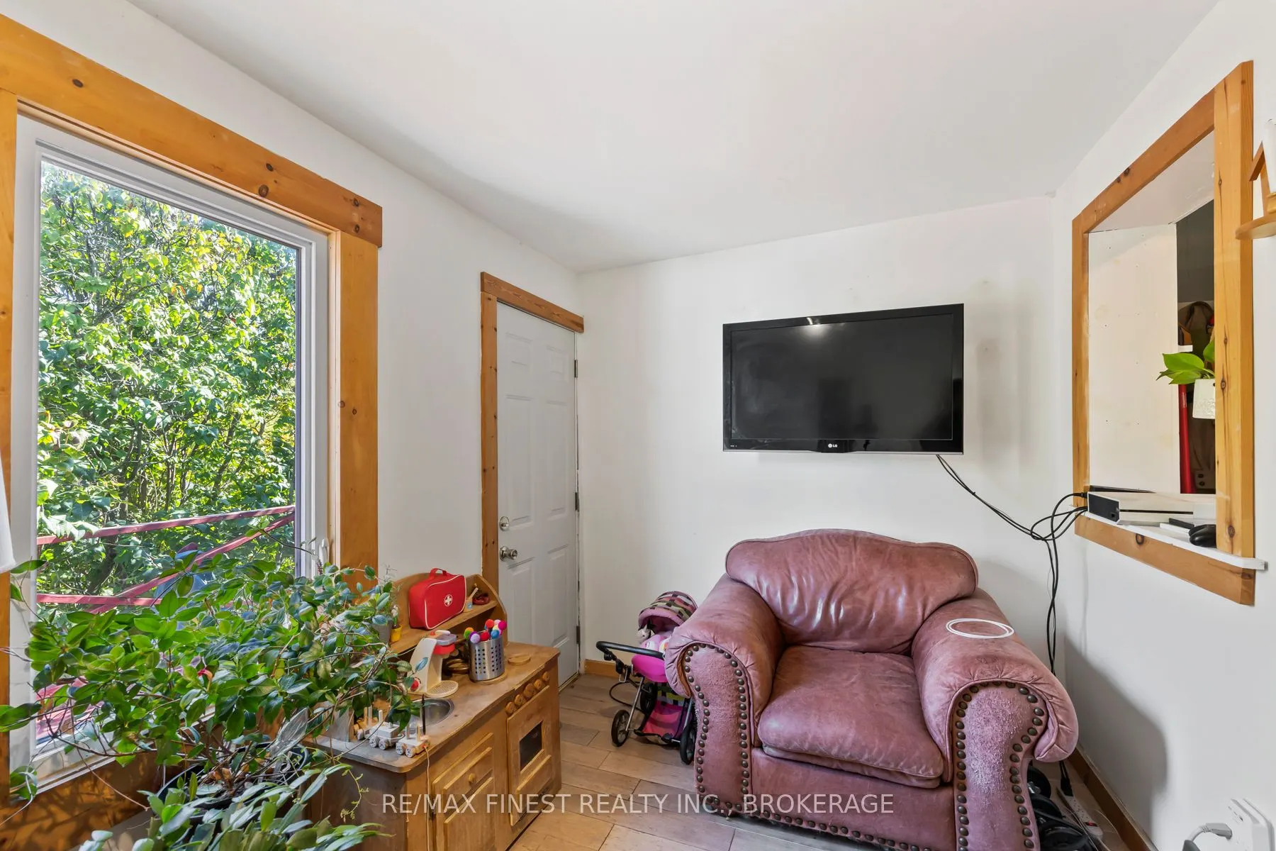 343 Sydenham Street