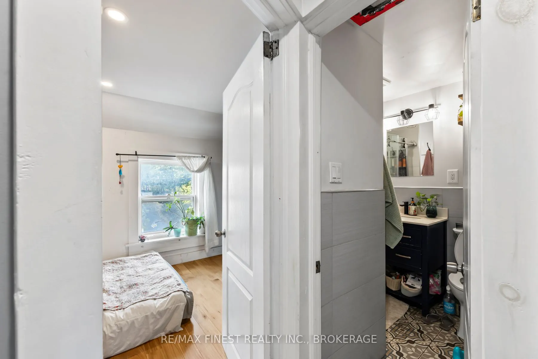 343 Sydenham Street