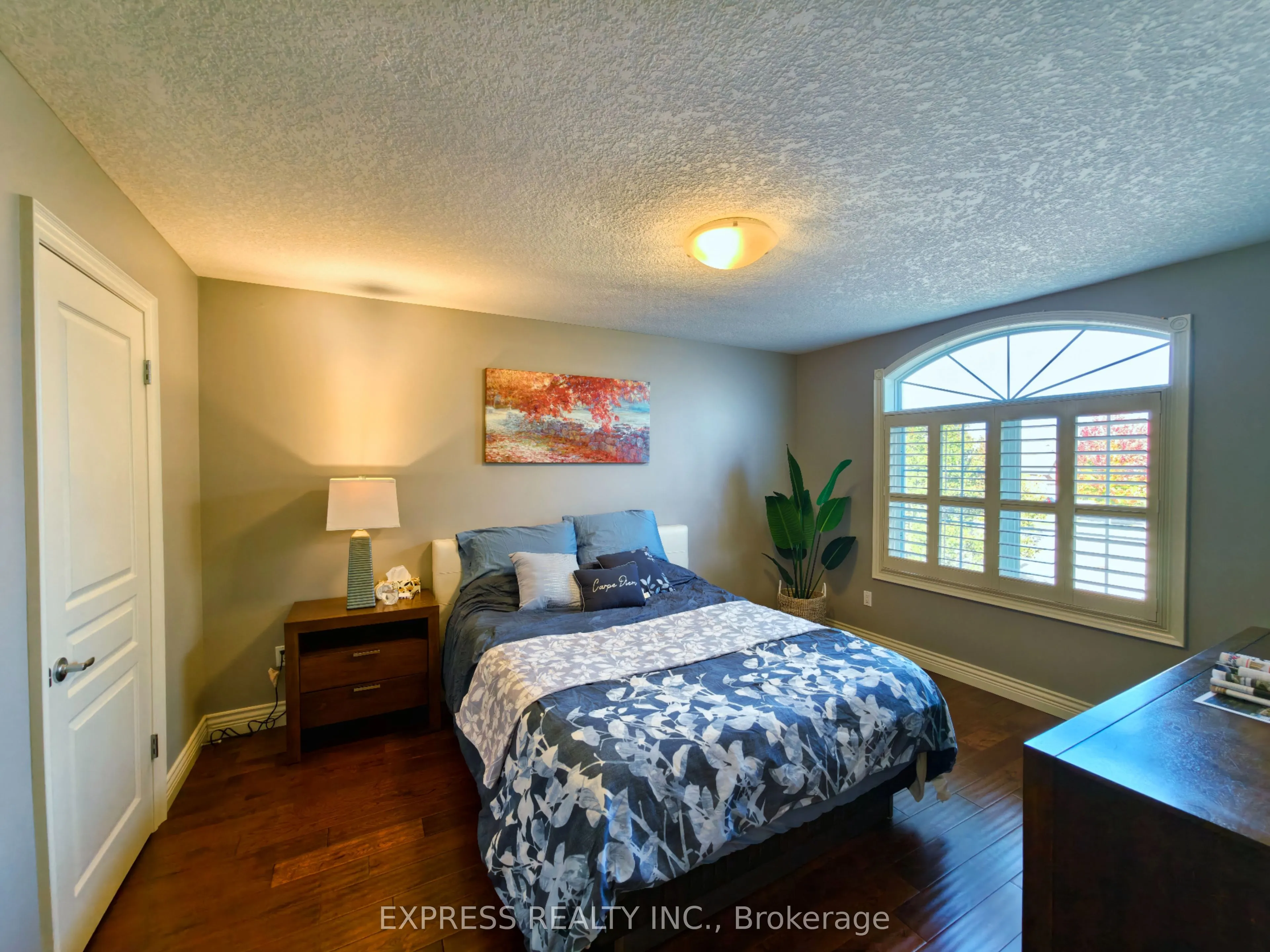 225 Terrace Wood Crescent