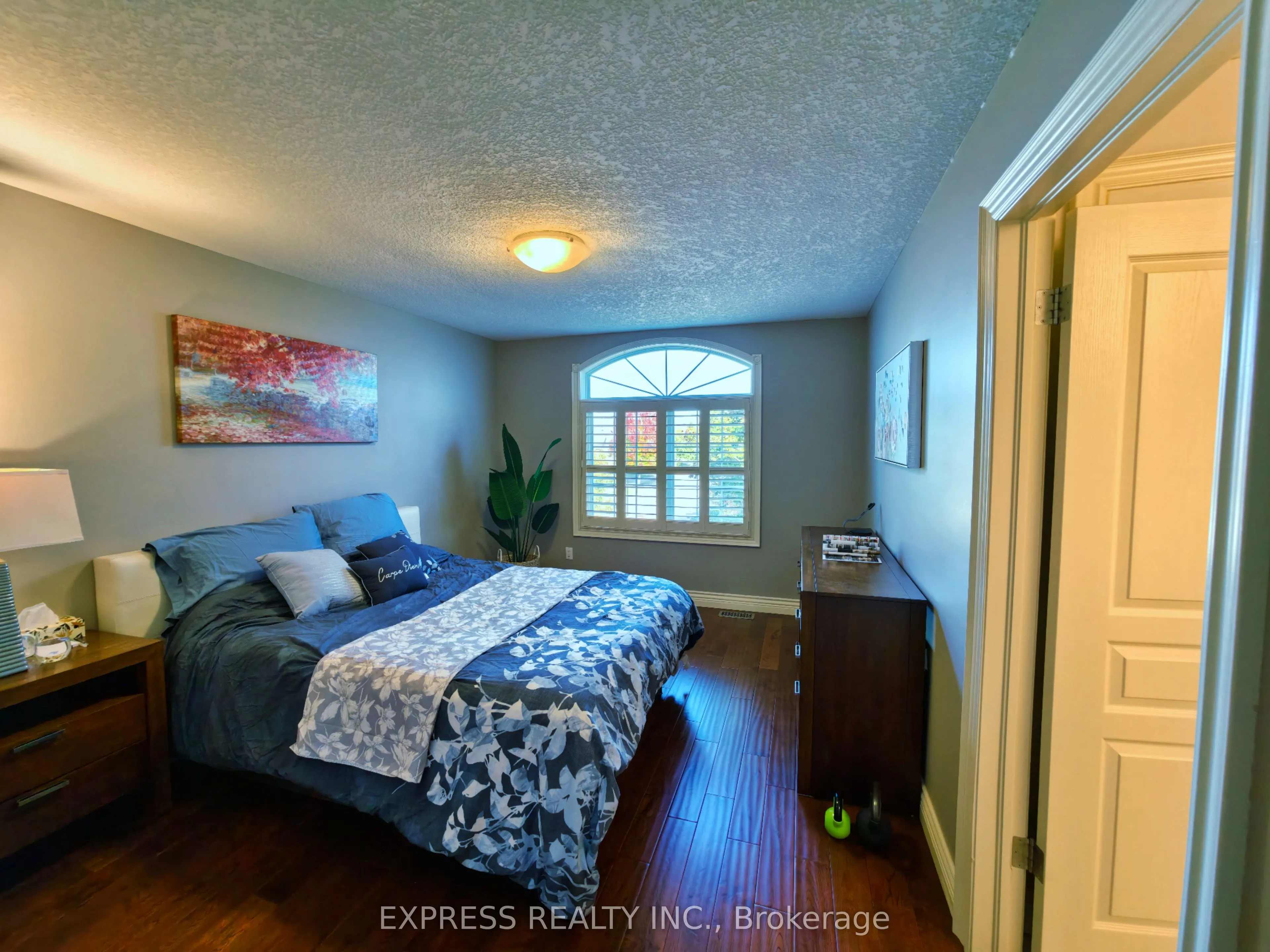 225 Terrace Wood Crescent