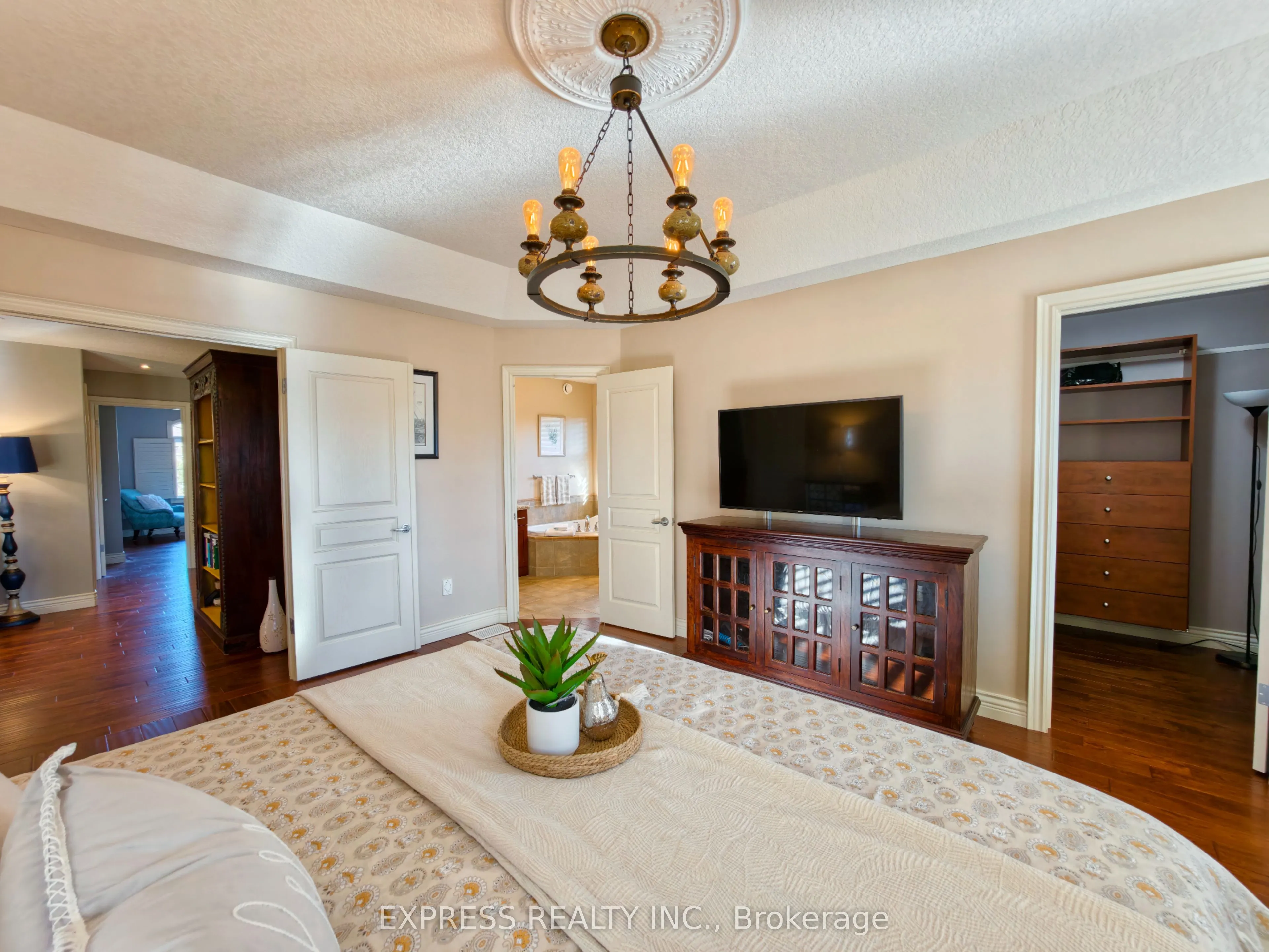 225 Terrace Wood Crescent