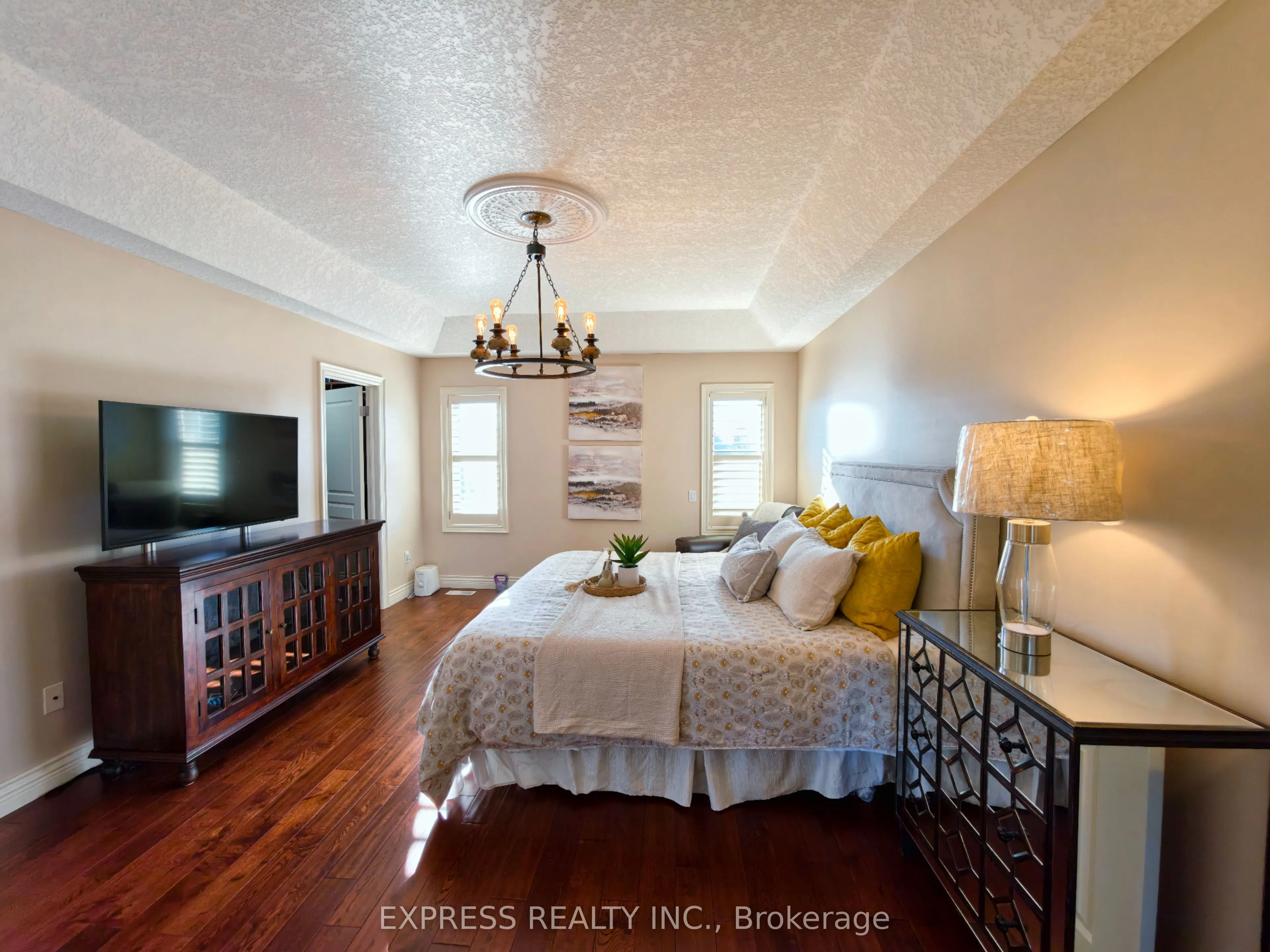 225 Terrace Wood Crescent
