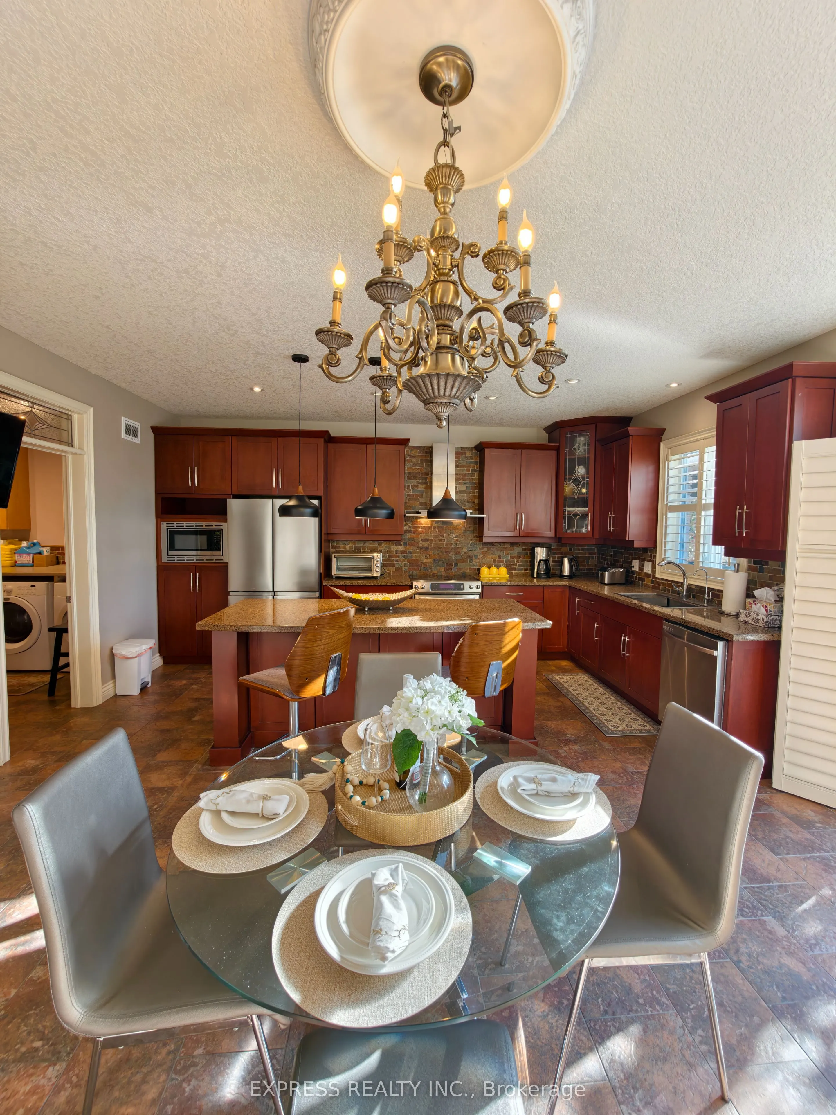 225 Terrace Wood Crescent