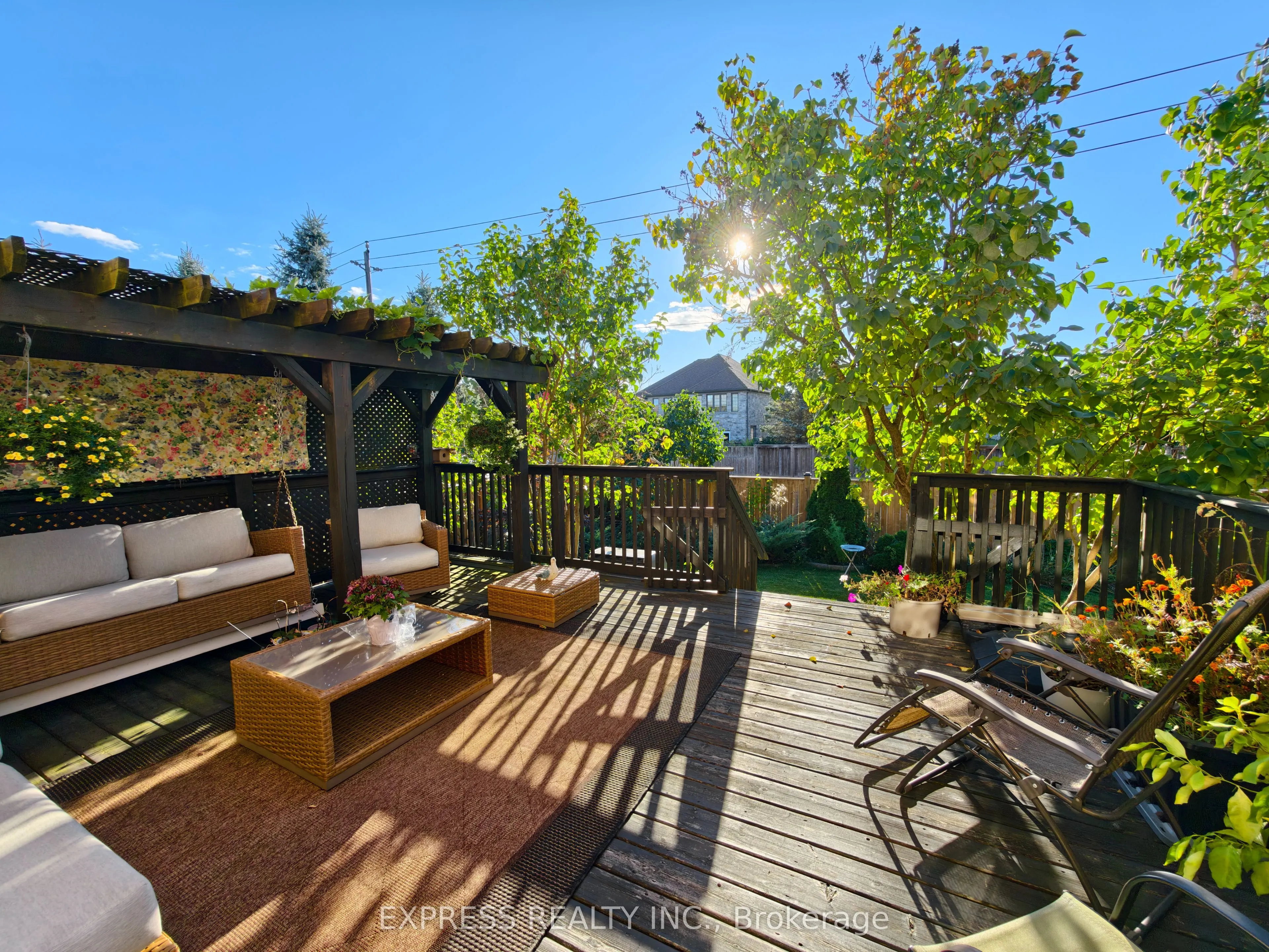 225 Terrace Wood Crescent