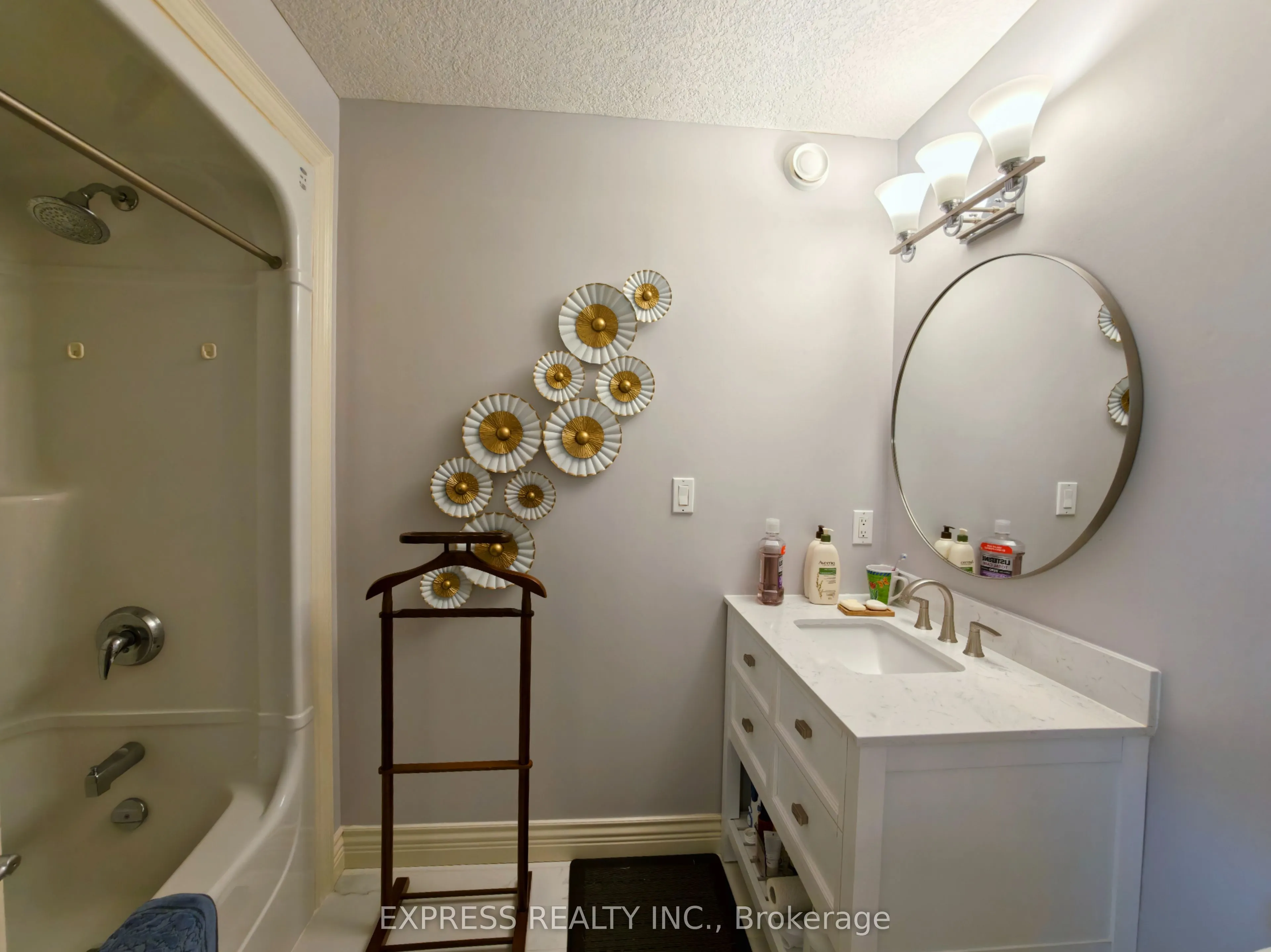 225 Terrace Wood Crescent