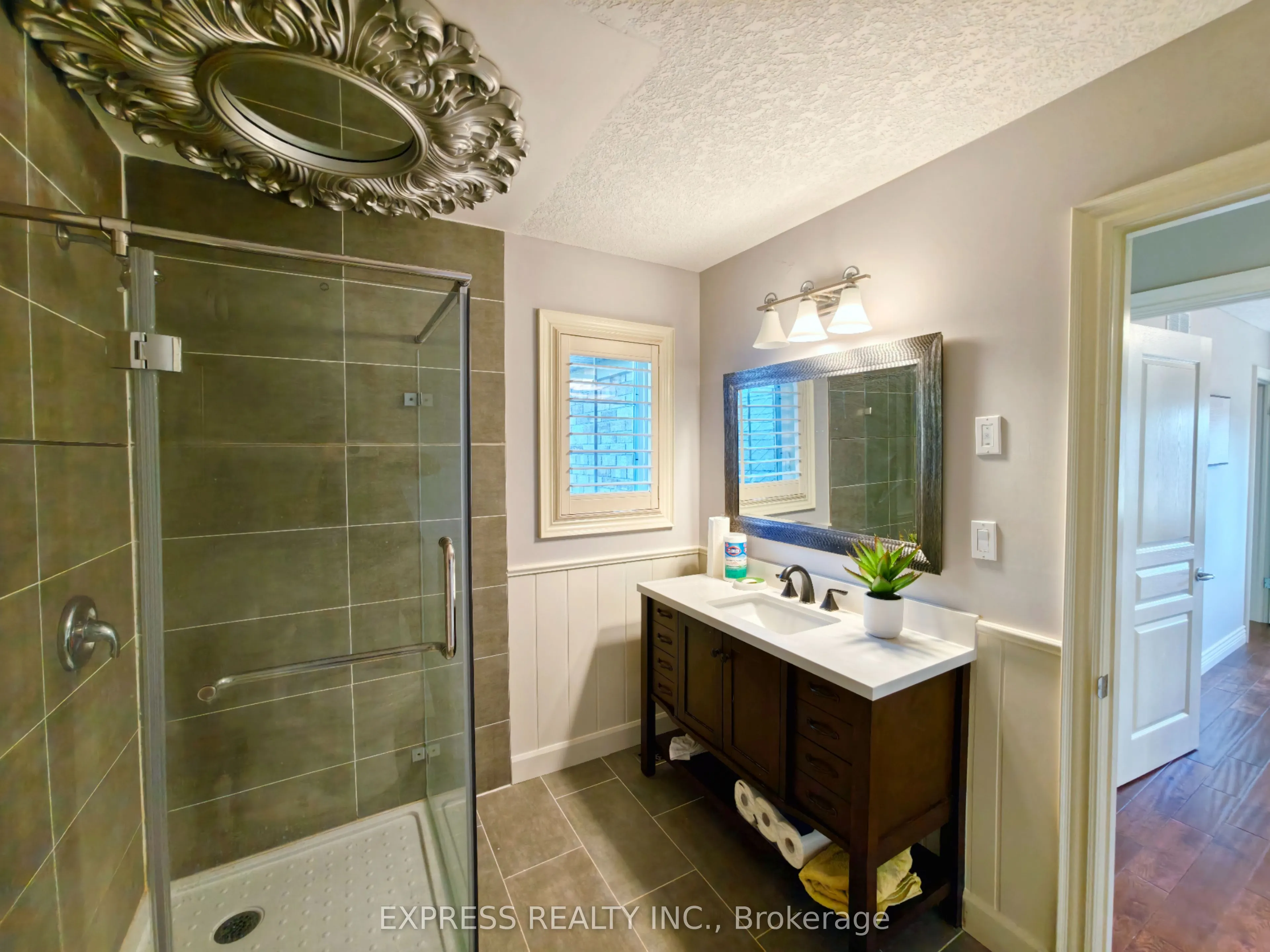 225 Terrace Wood Crescent