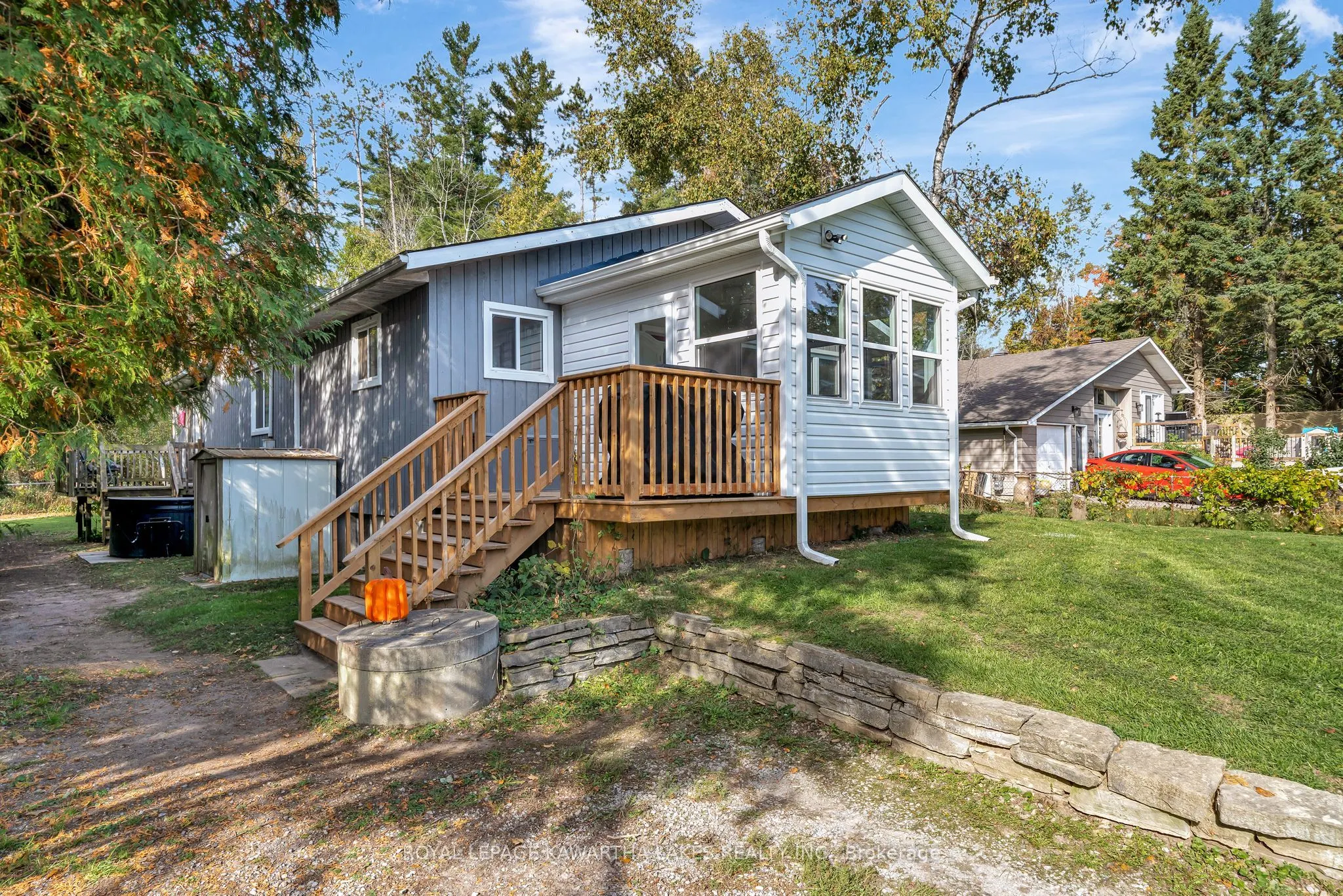35 Woods Avenue