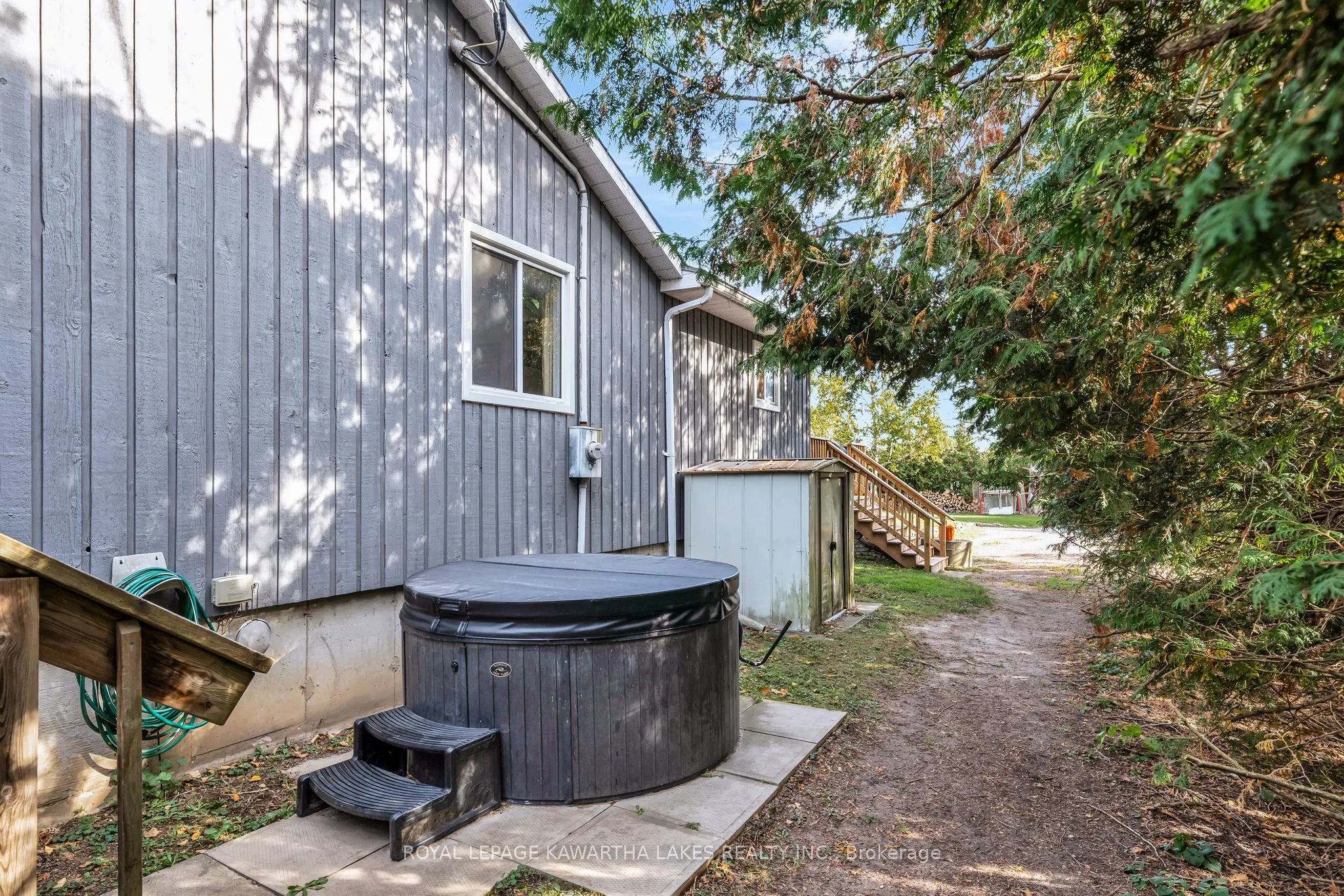 35 Woods Avenue