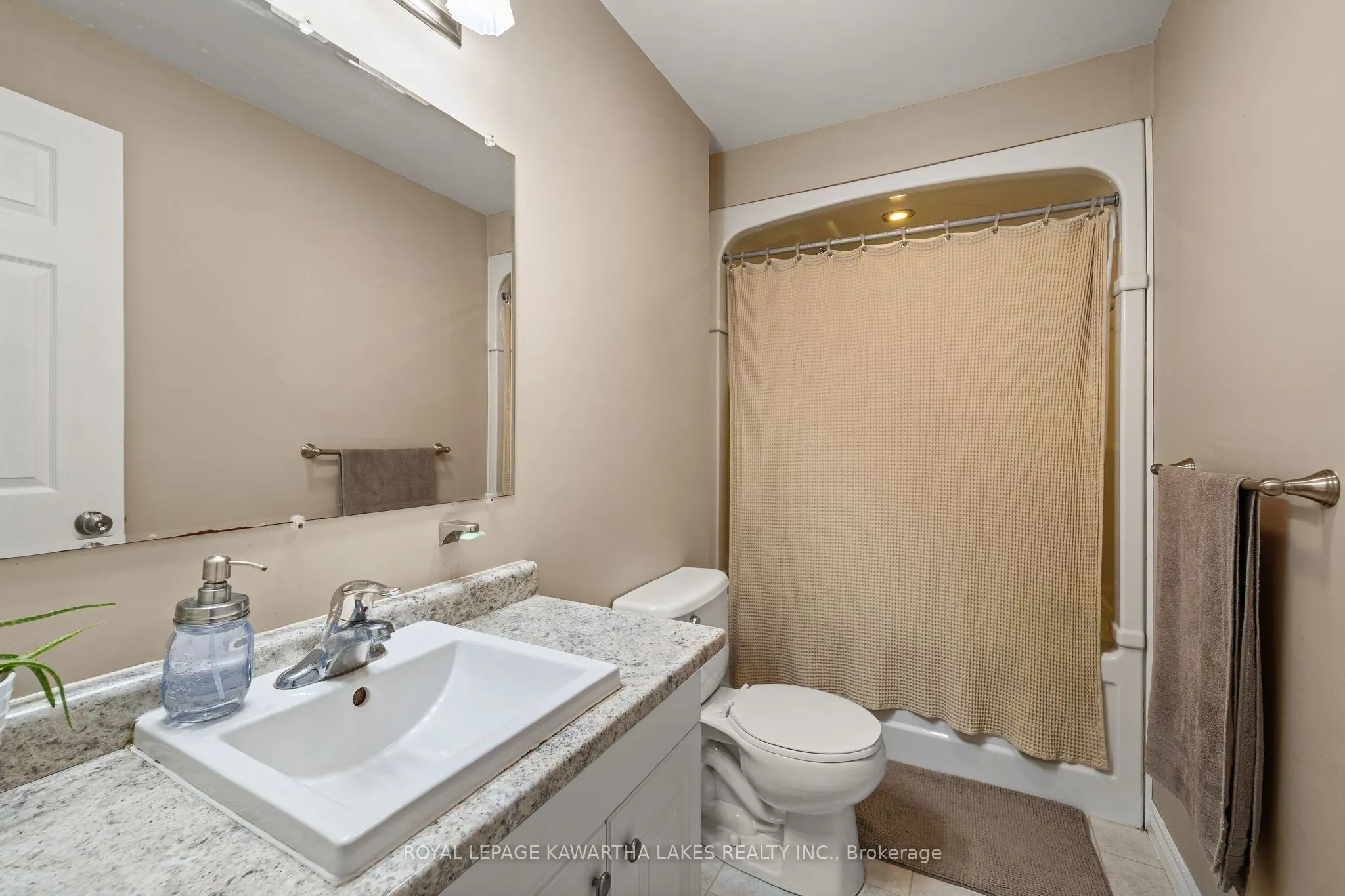 35 Woods Avenue