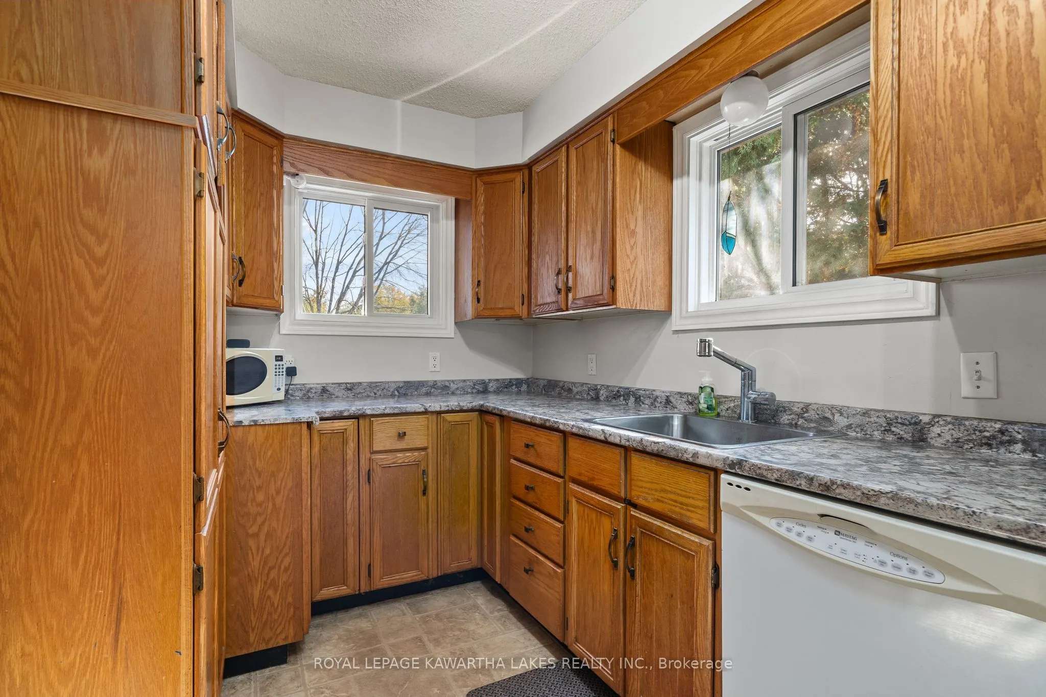35 Woods Avenue